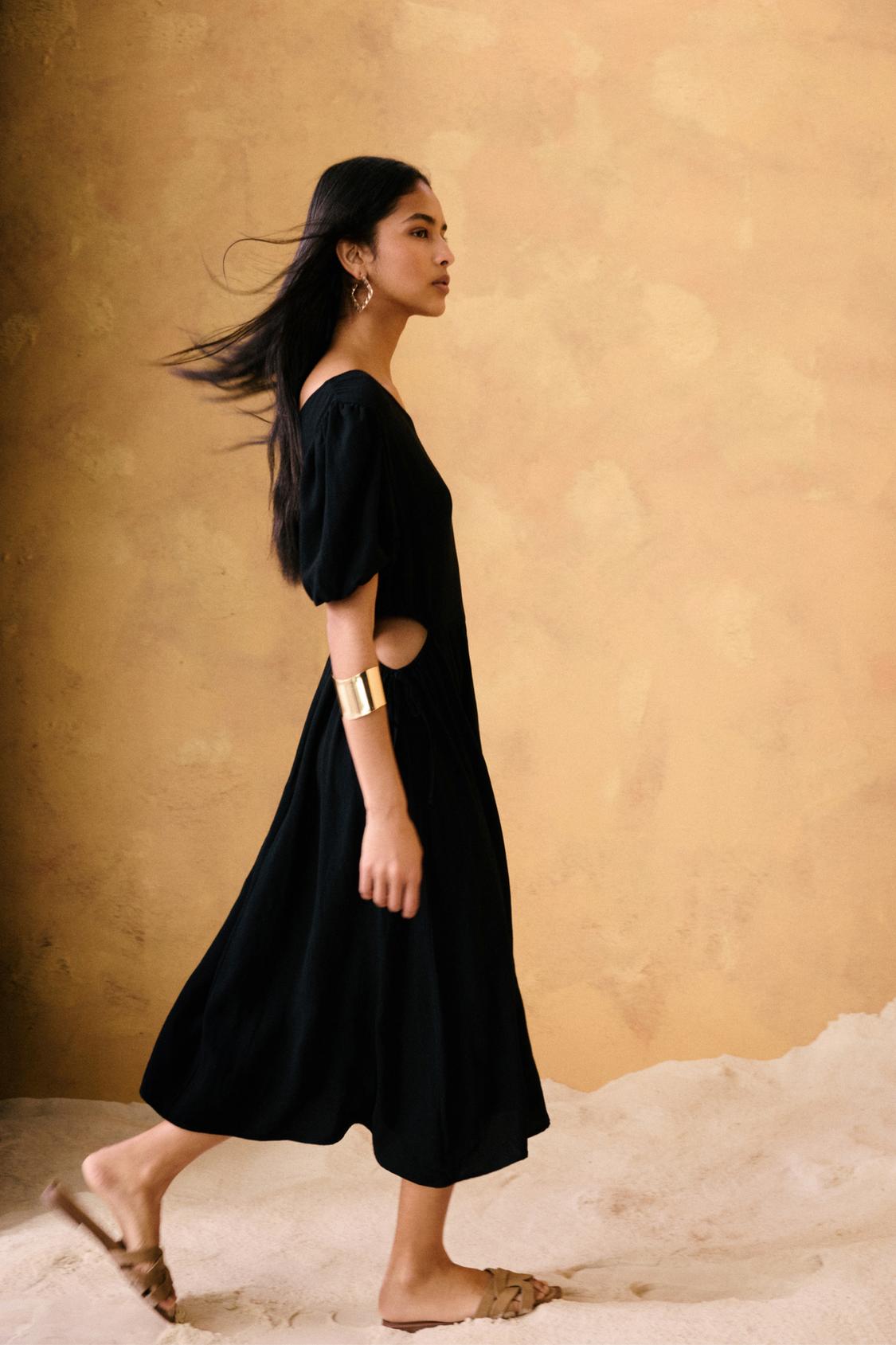 Long asymmetric dress PULL&BEAR1