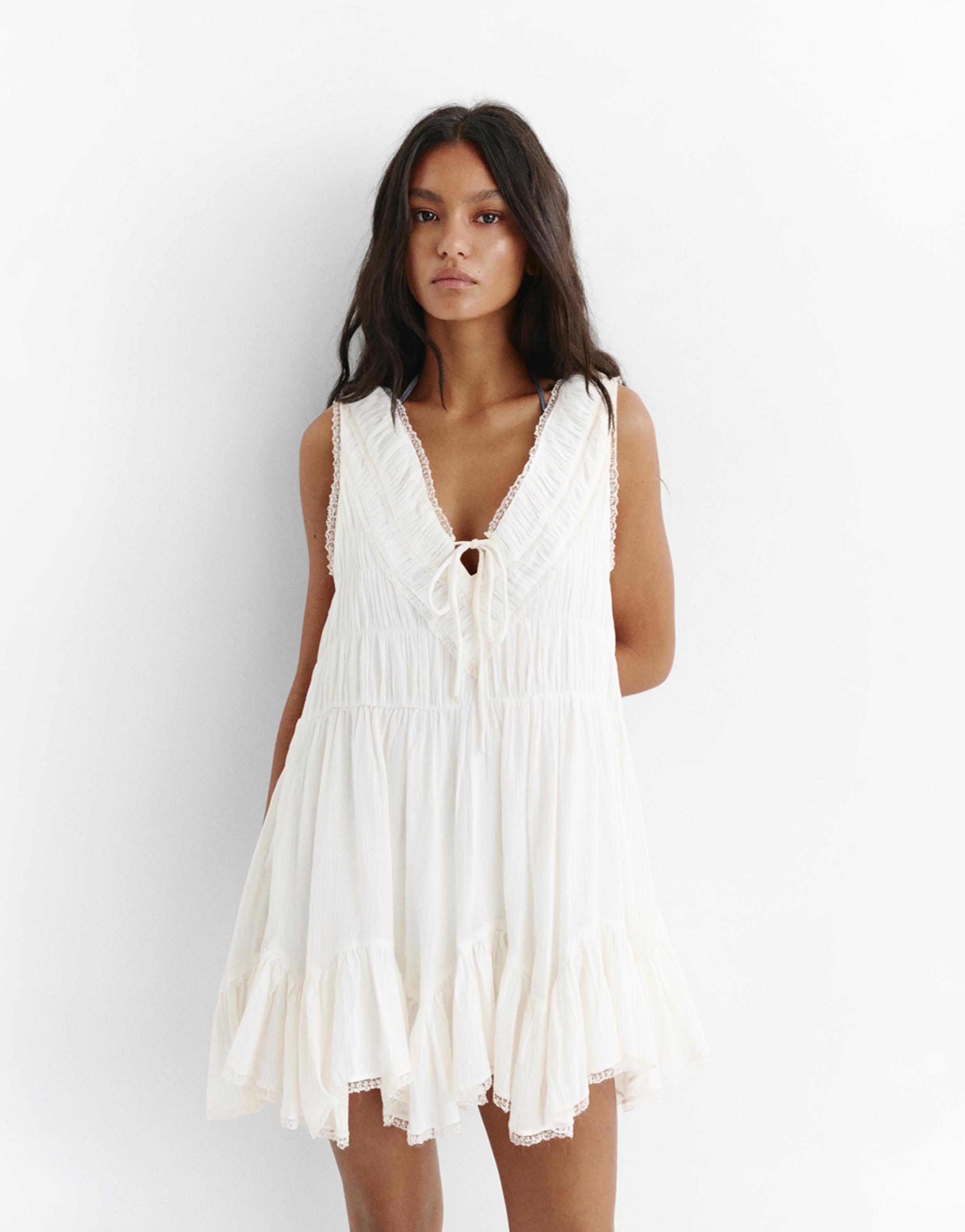 Short ruffled white dress — Ecru