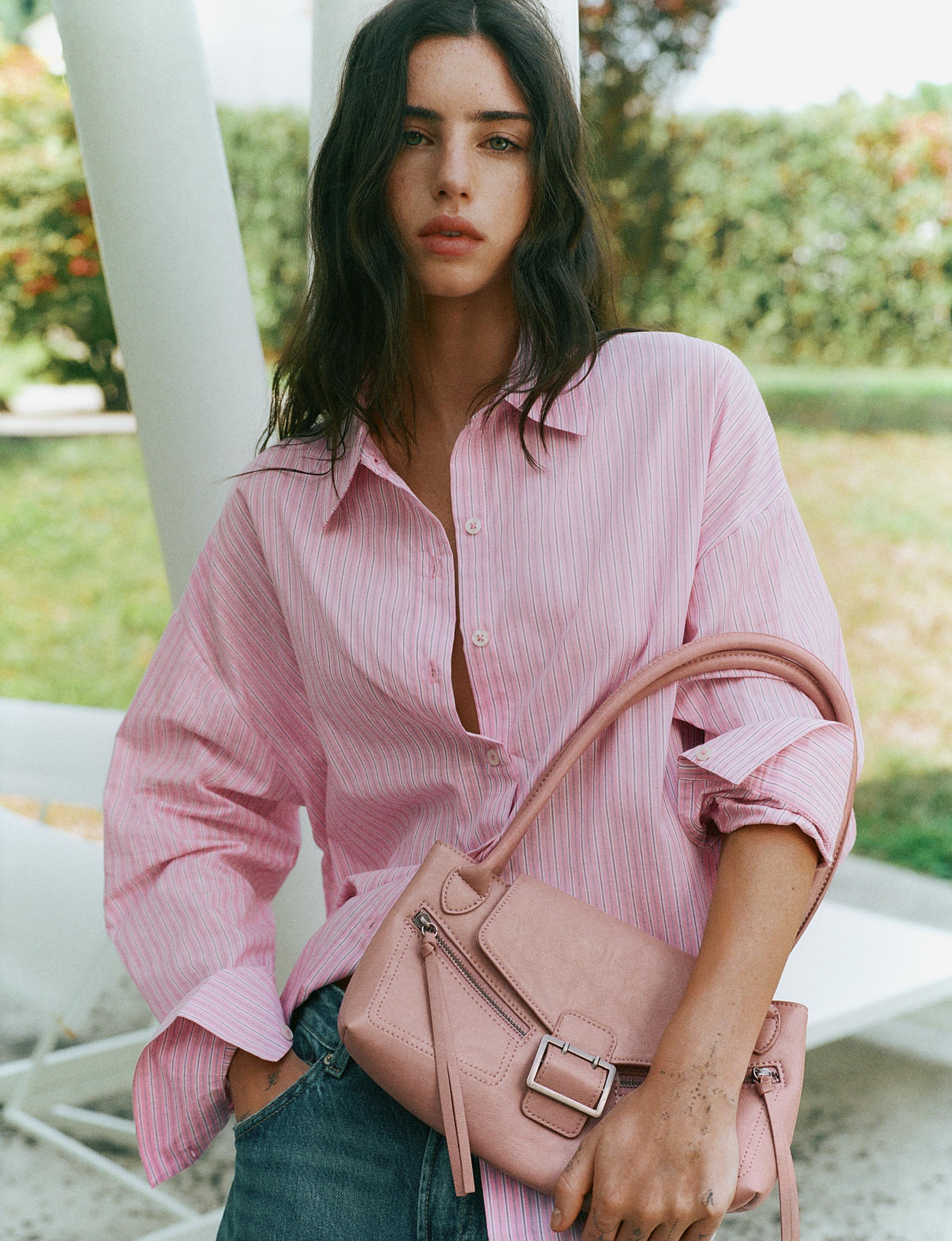 Buckle and zip shoulder bag — Pink