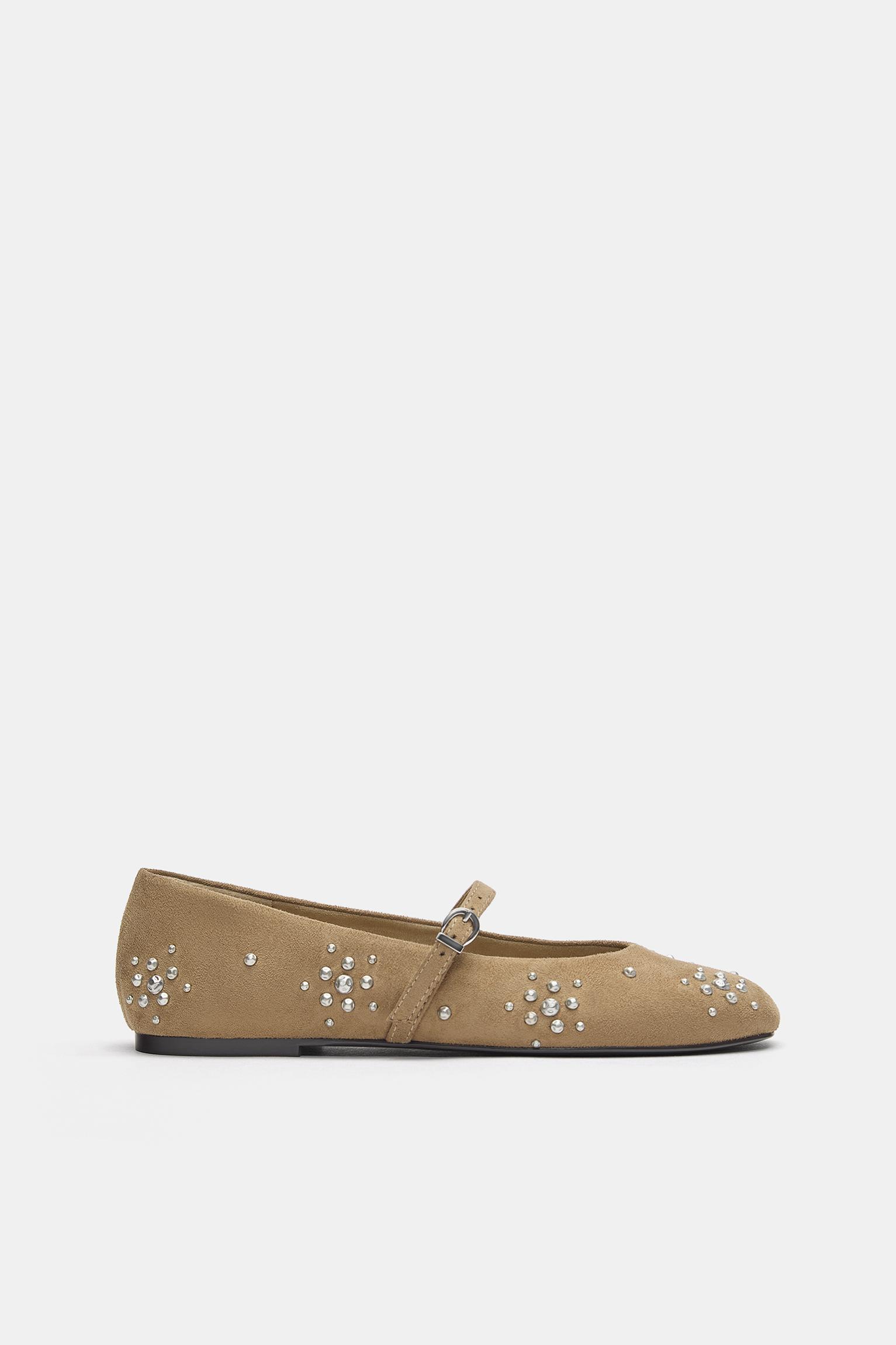 Studded ballet flats — Sand