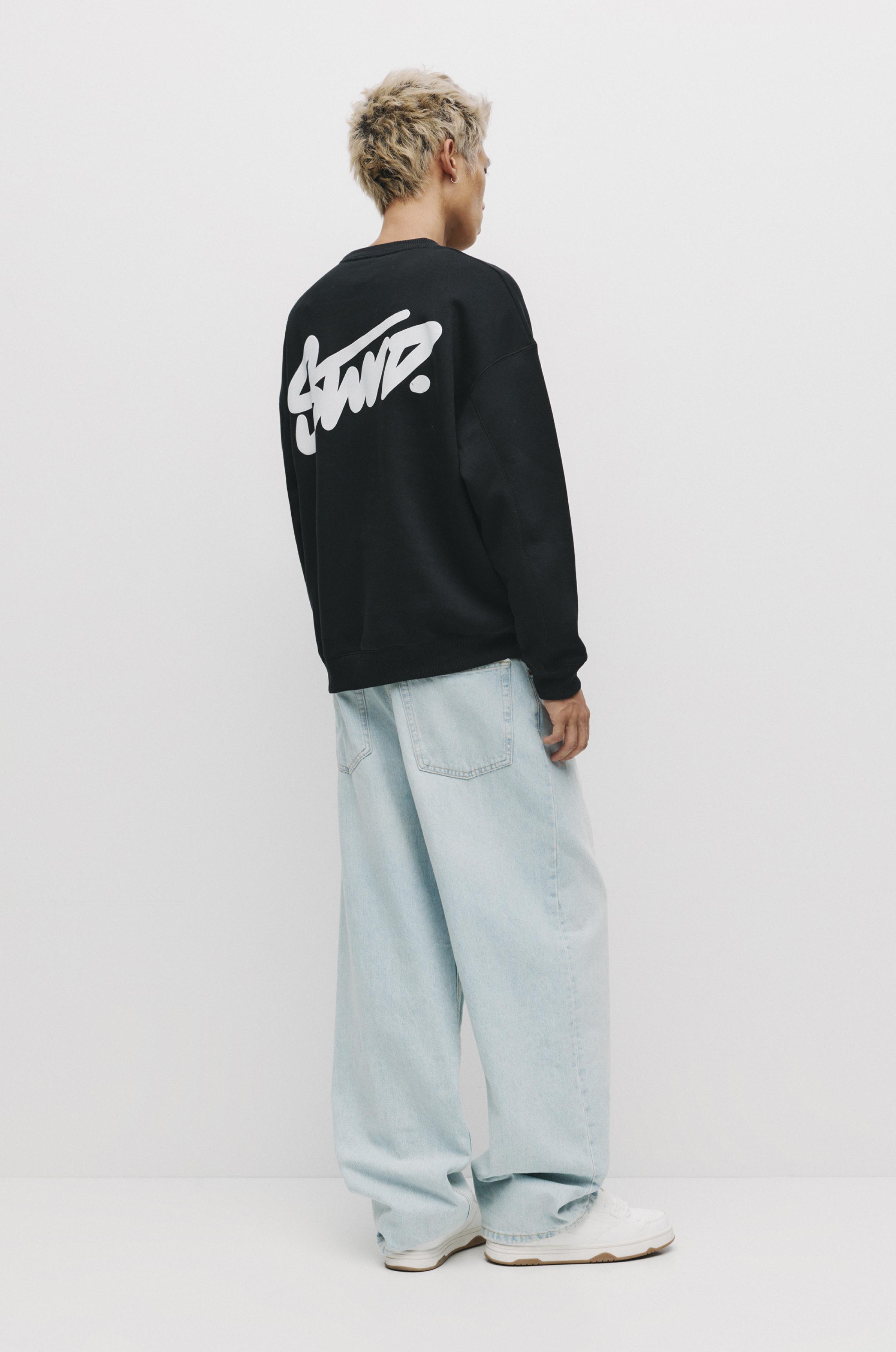 Sweatshirt Mit Rundausschnitt Stwd