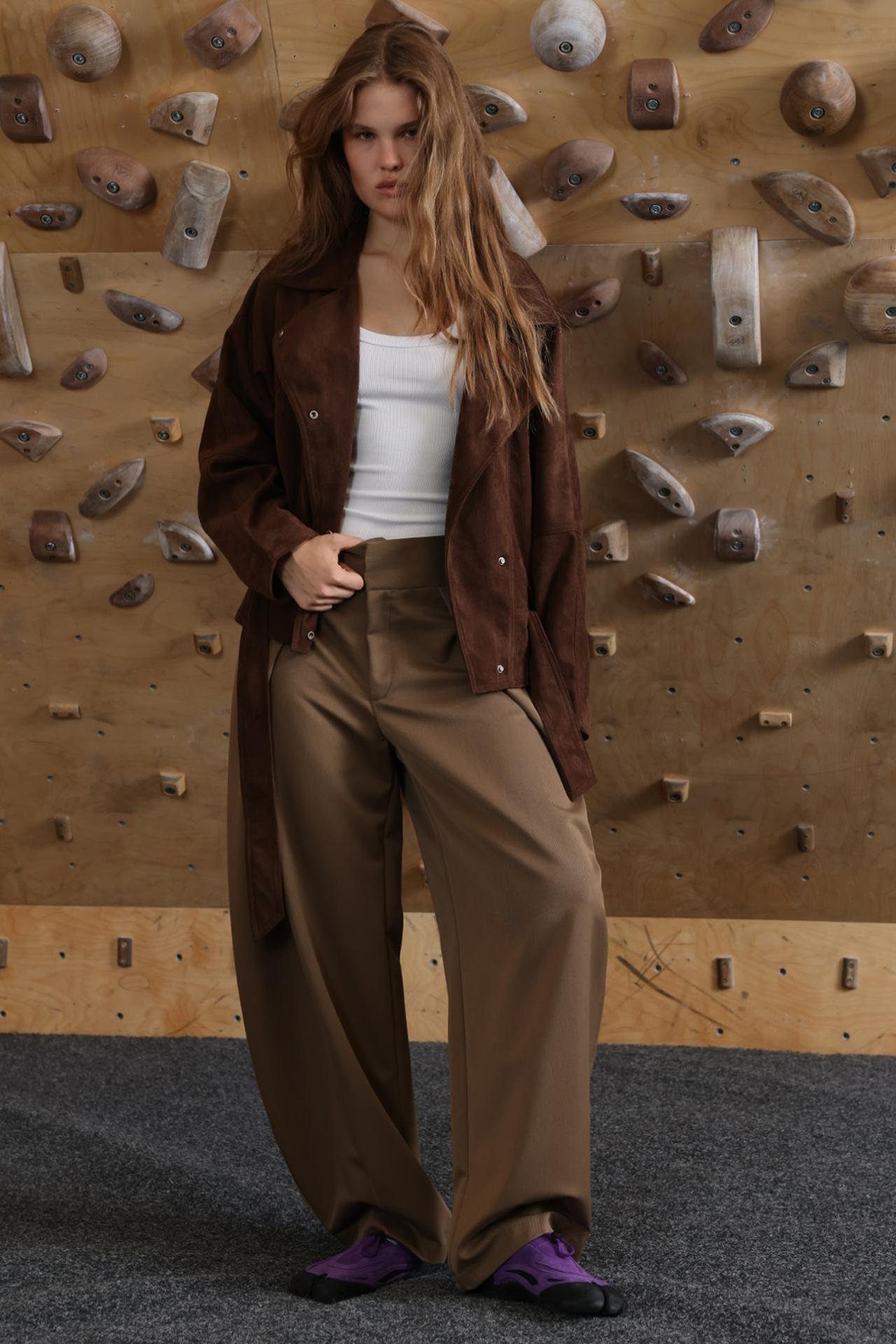 Often leather tabi trainers — Mulberry