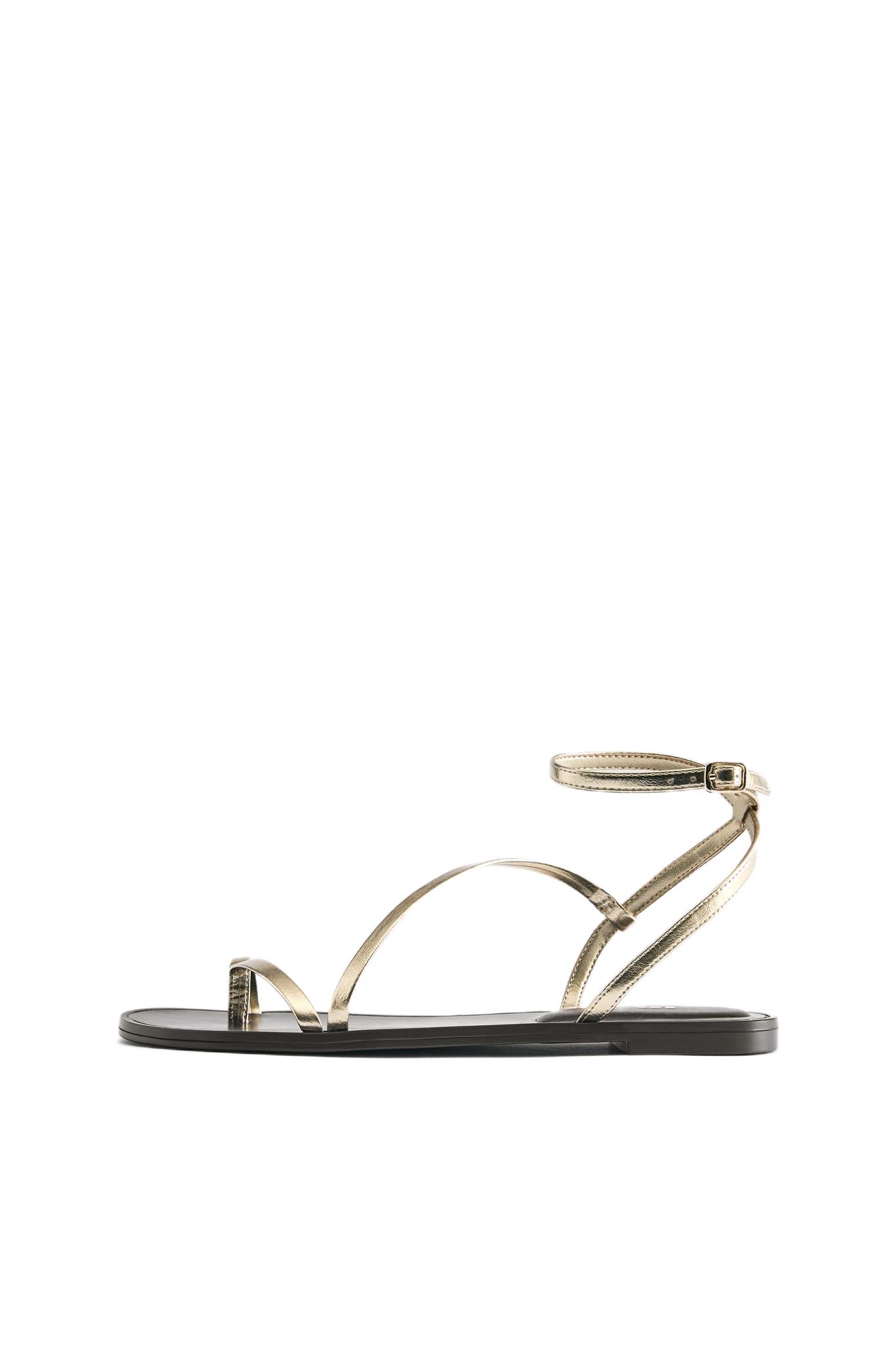 Gold flat sandals — Gold