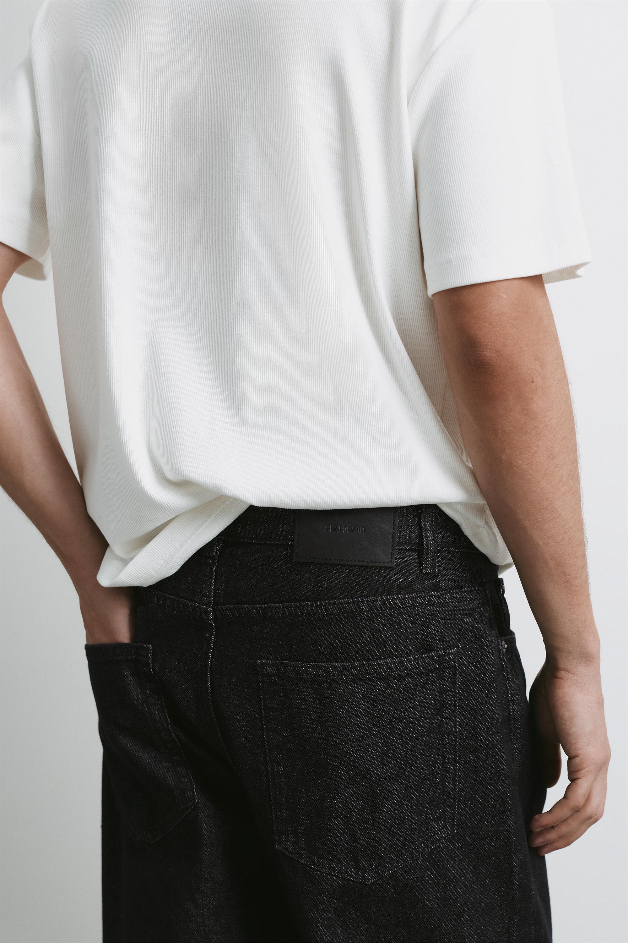 Straight-leg jeans — Black