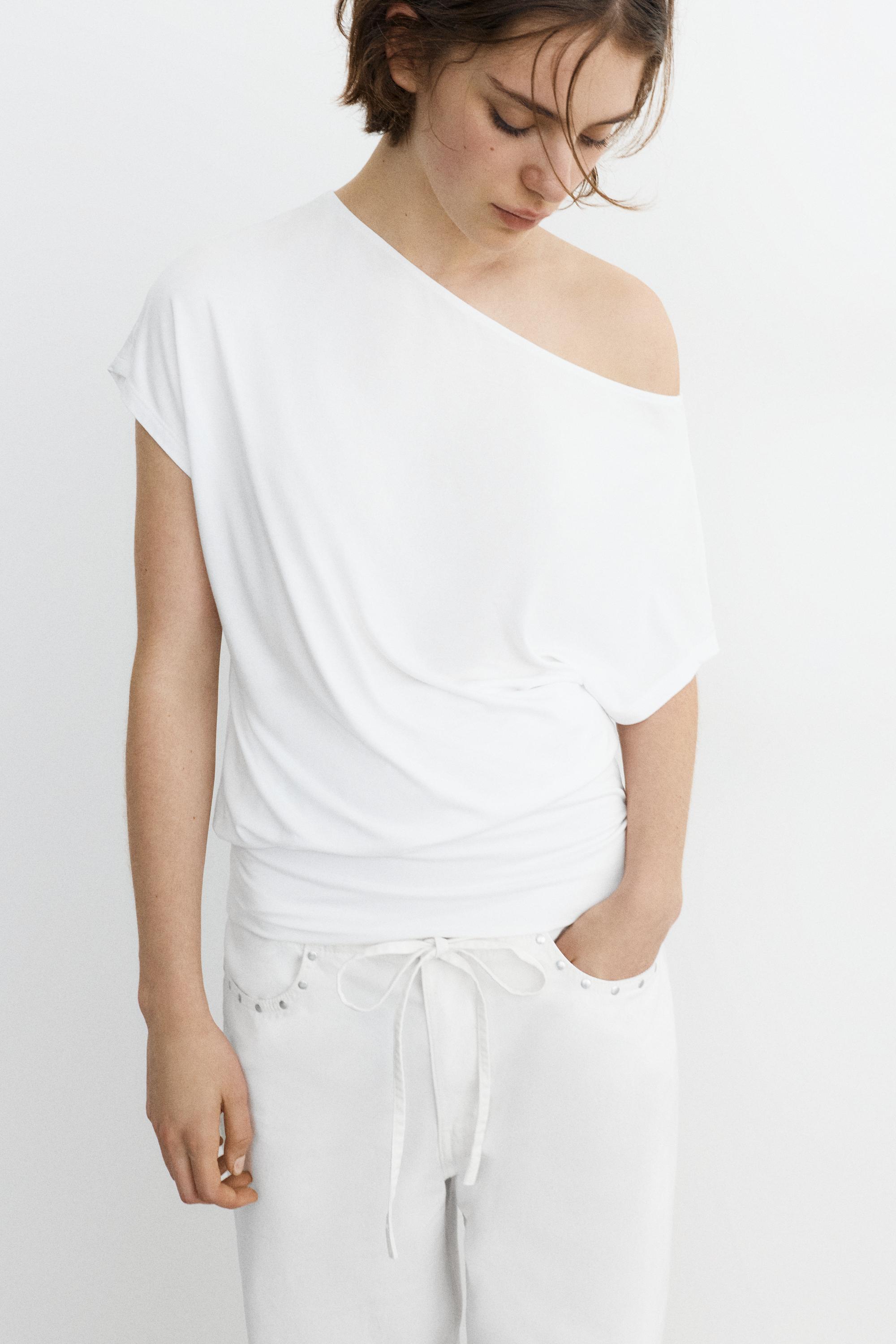 Short asymmetric dress — White