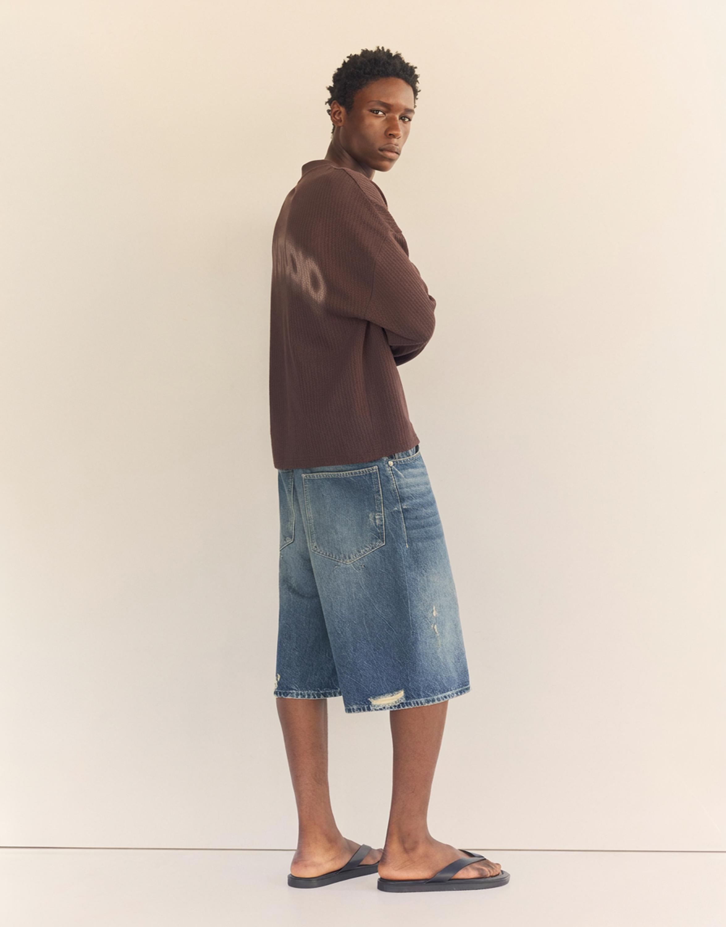 Ripped detail jorts — Blue