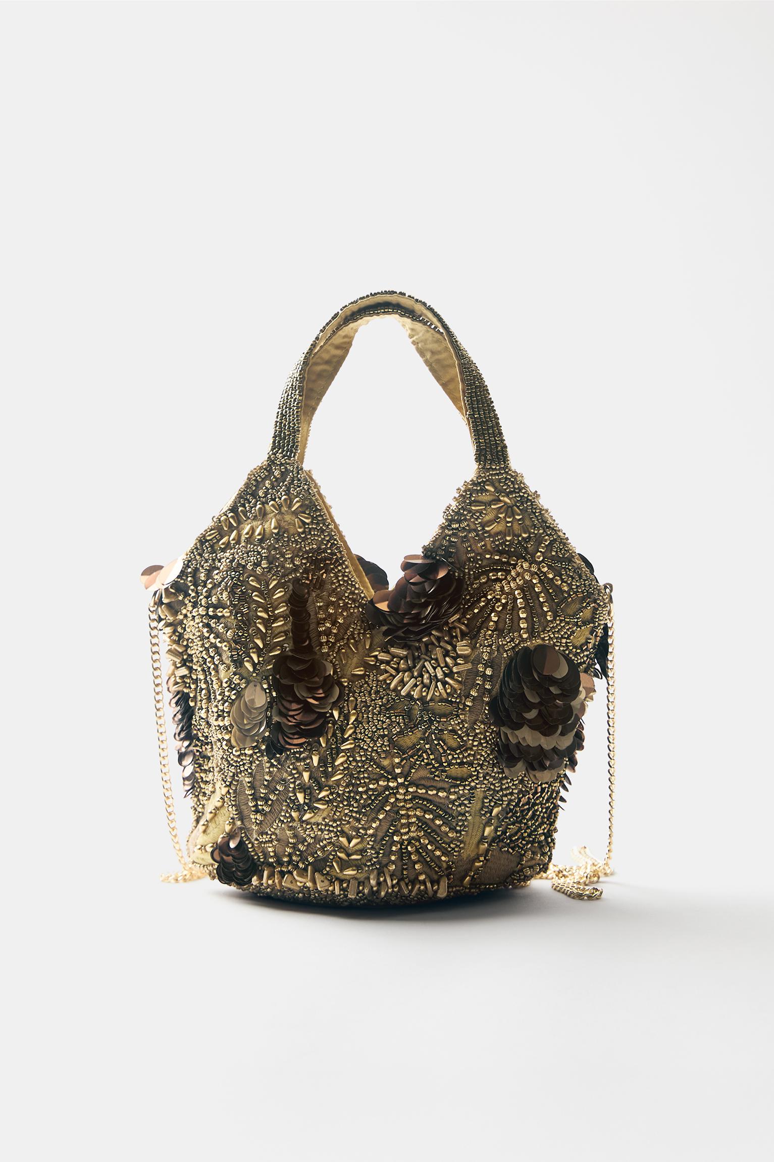 Beaded handbag — Gold