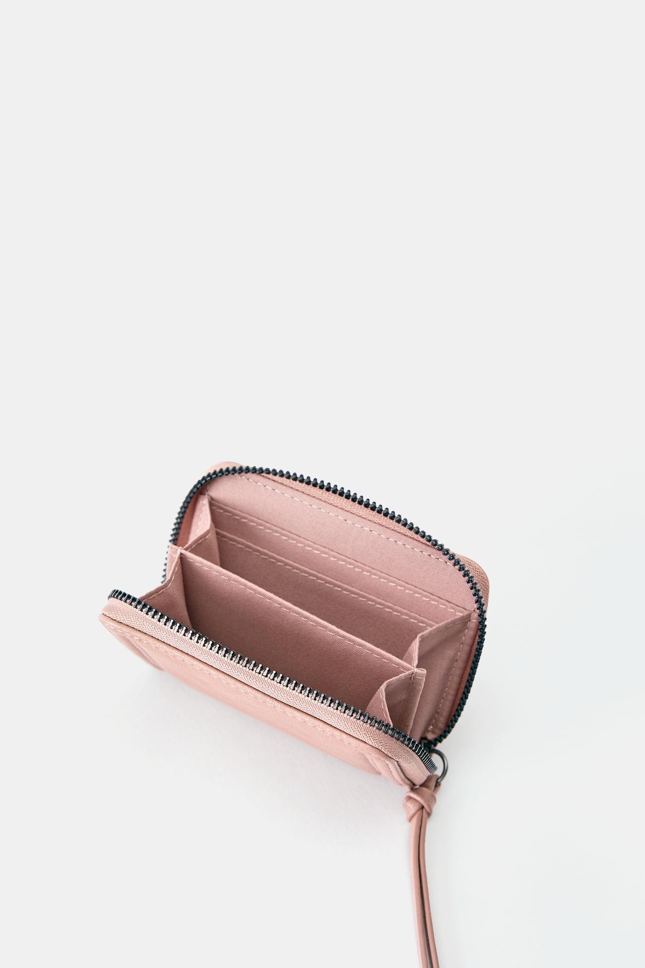 Distressed wallet — Pink