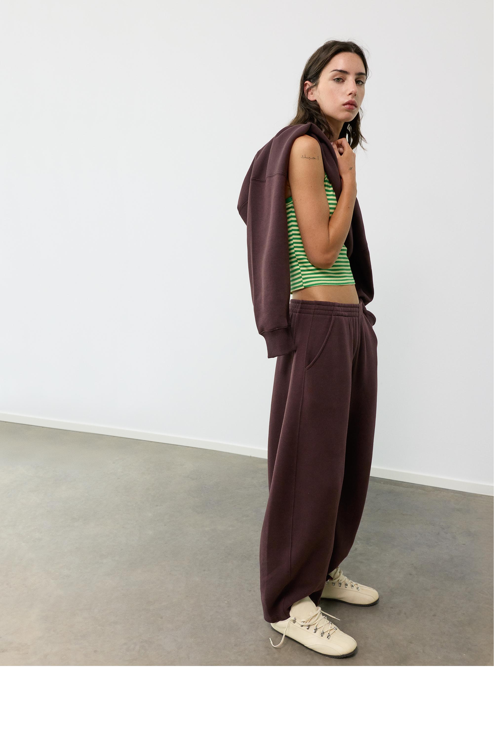 Barrel-leg joggers — Brown