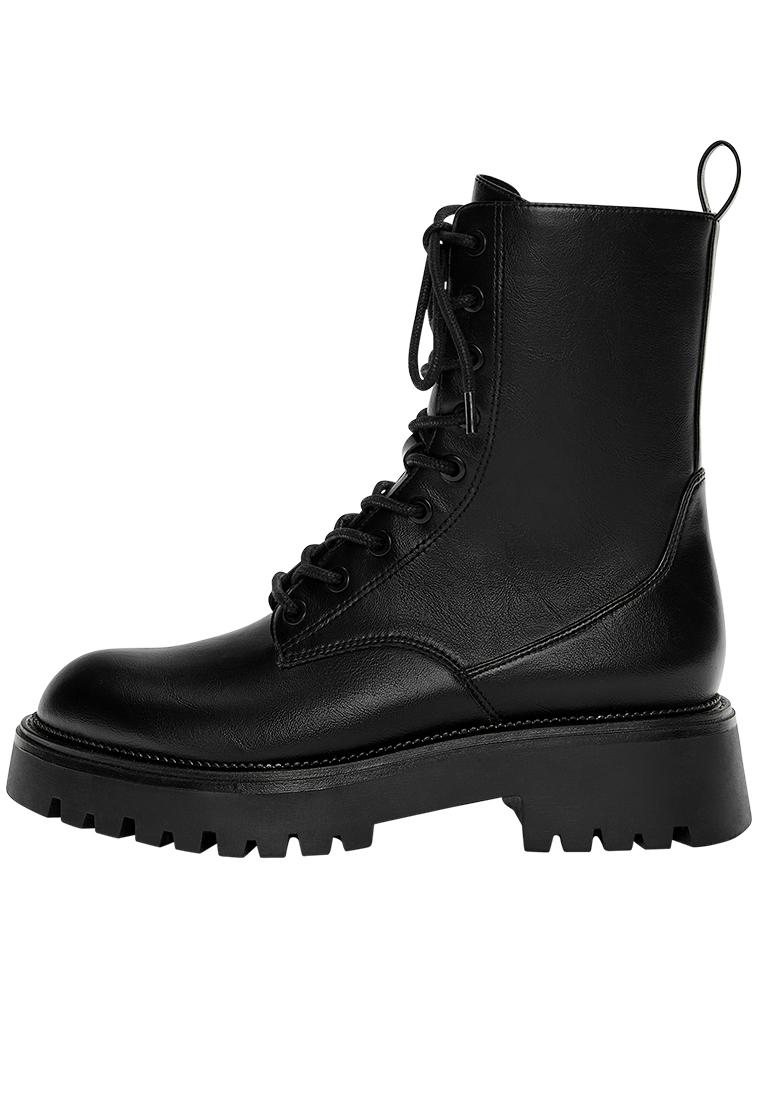 Lace-up flat ankle boots — Black