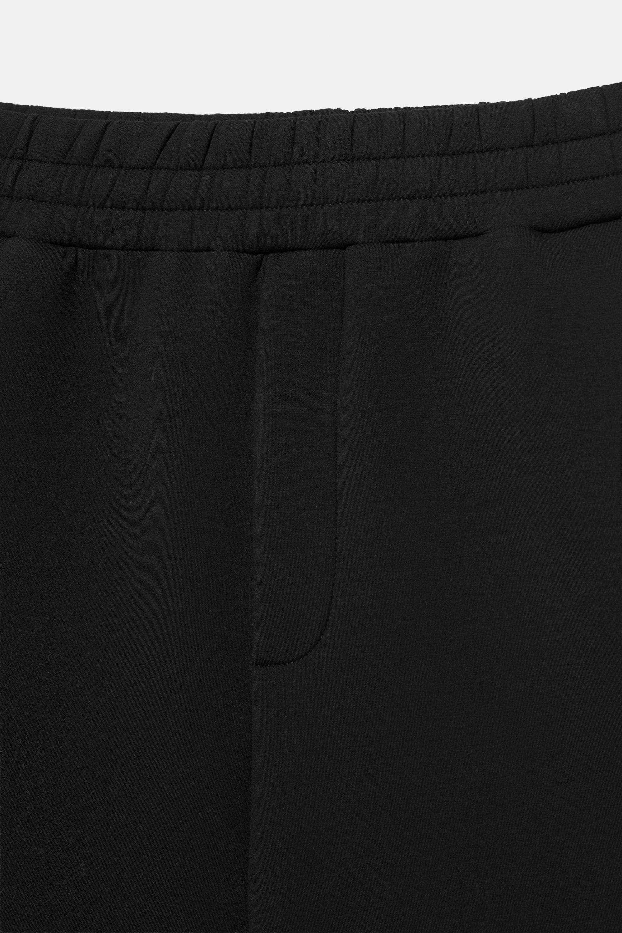 Neoprene-effect jogger Bermuda shorts — Black