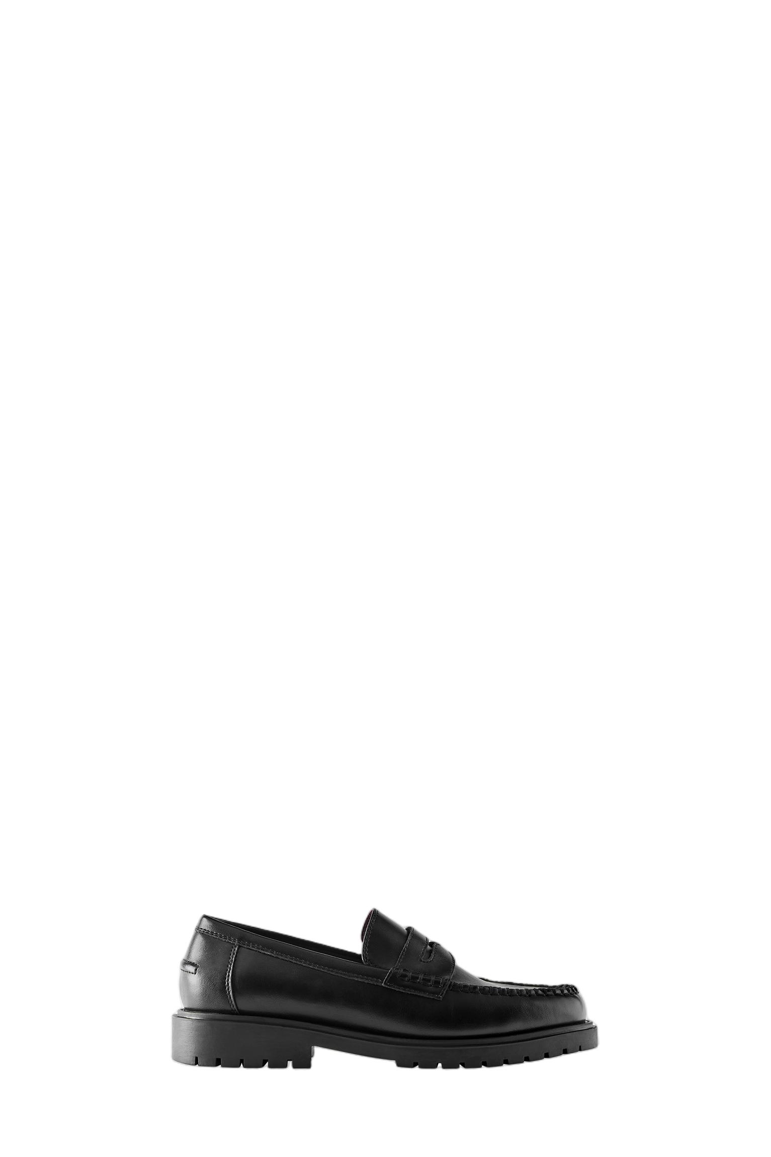 Casual loafers — Black