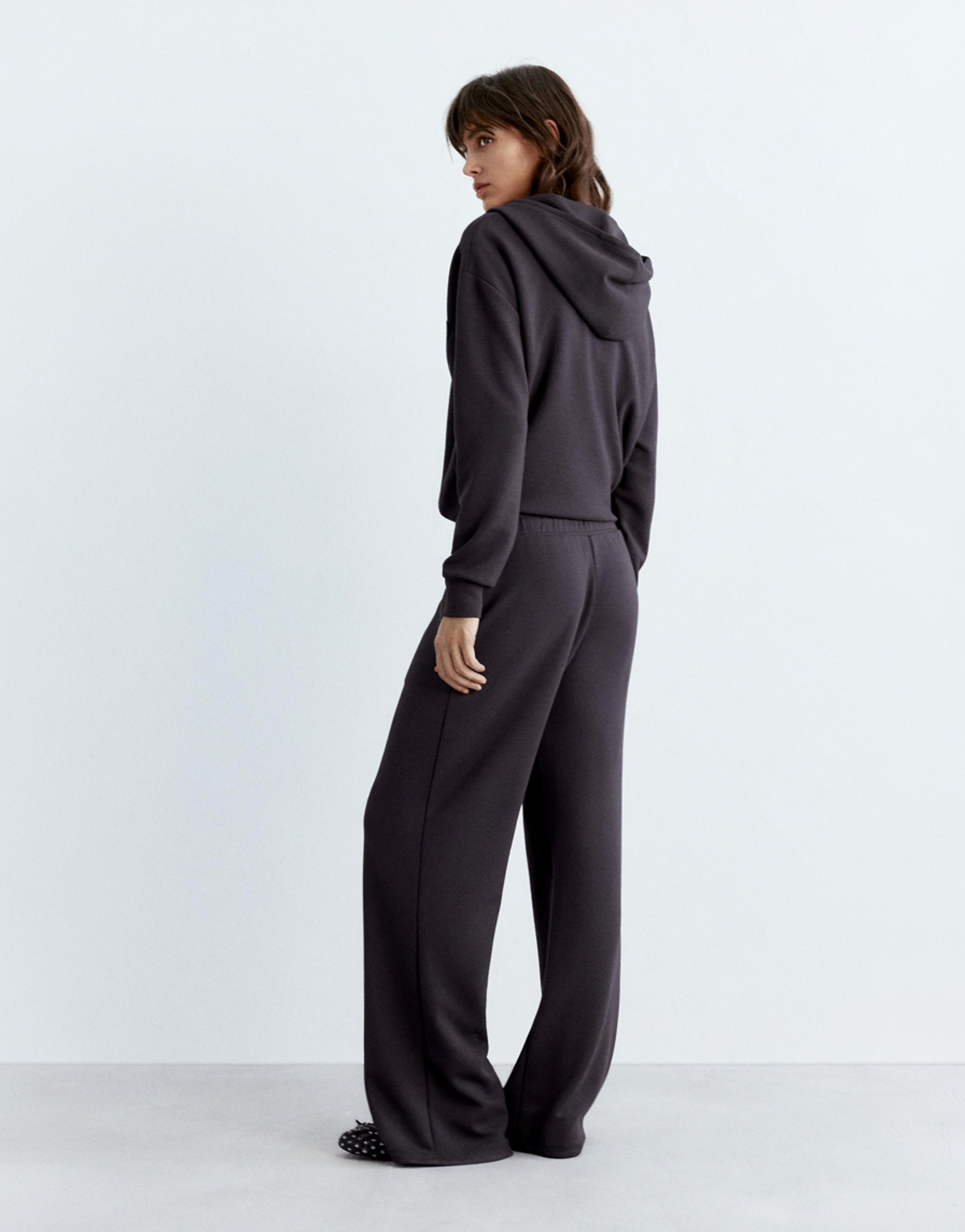 Yumuşak dokulu kapüşonlu sweatshirt - Görsel 79