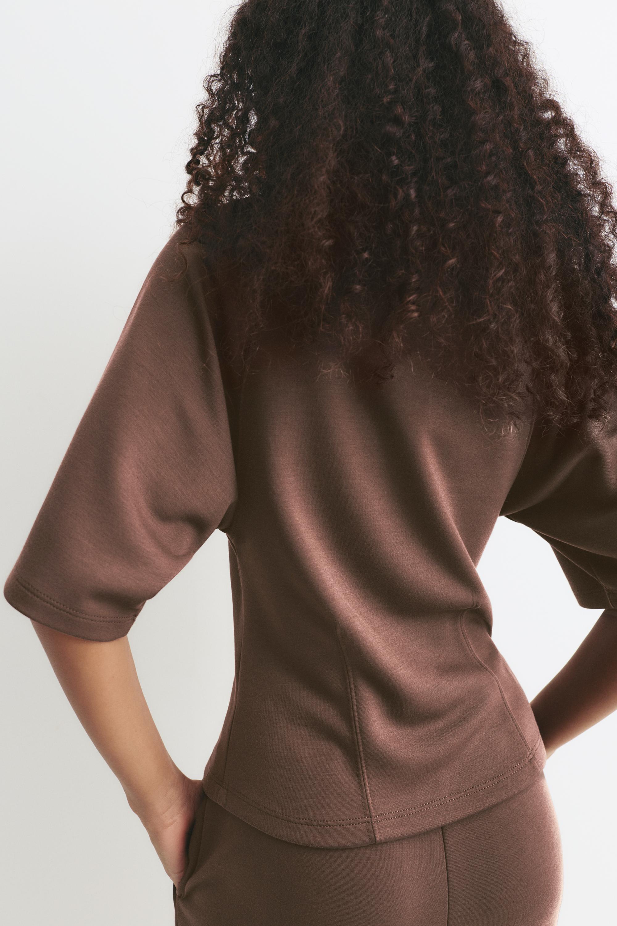 Soft touch short sleeve sweatshirt — Brown