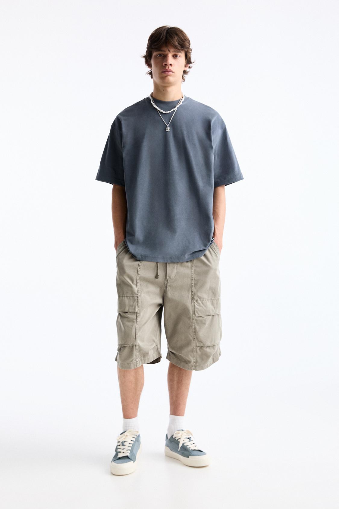 T-Shirt extra loose aus soft Touch Gewebe - PULL&BEAR 