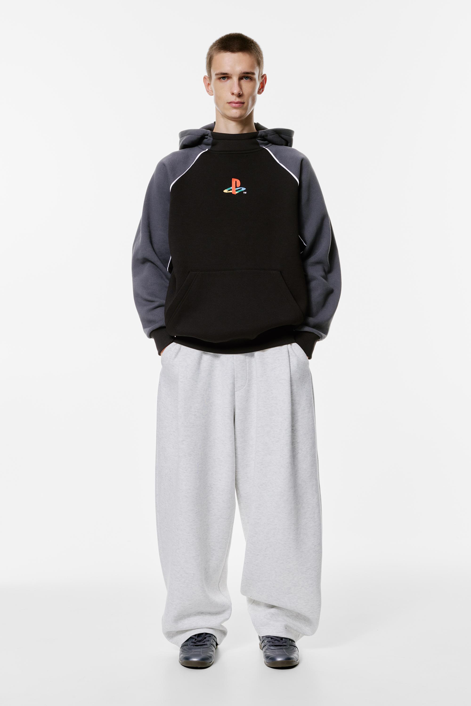 Hoodie Playstation X Stwd Mit Paneelen