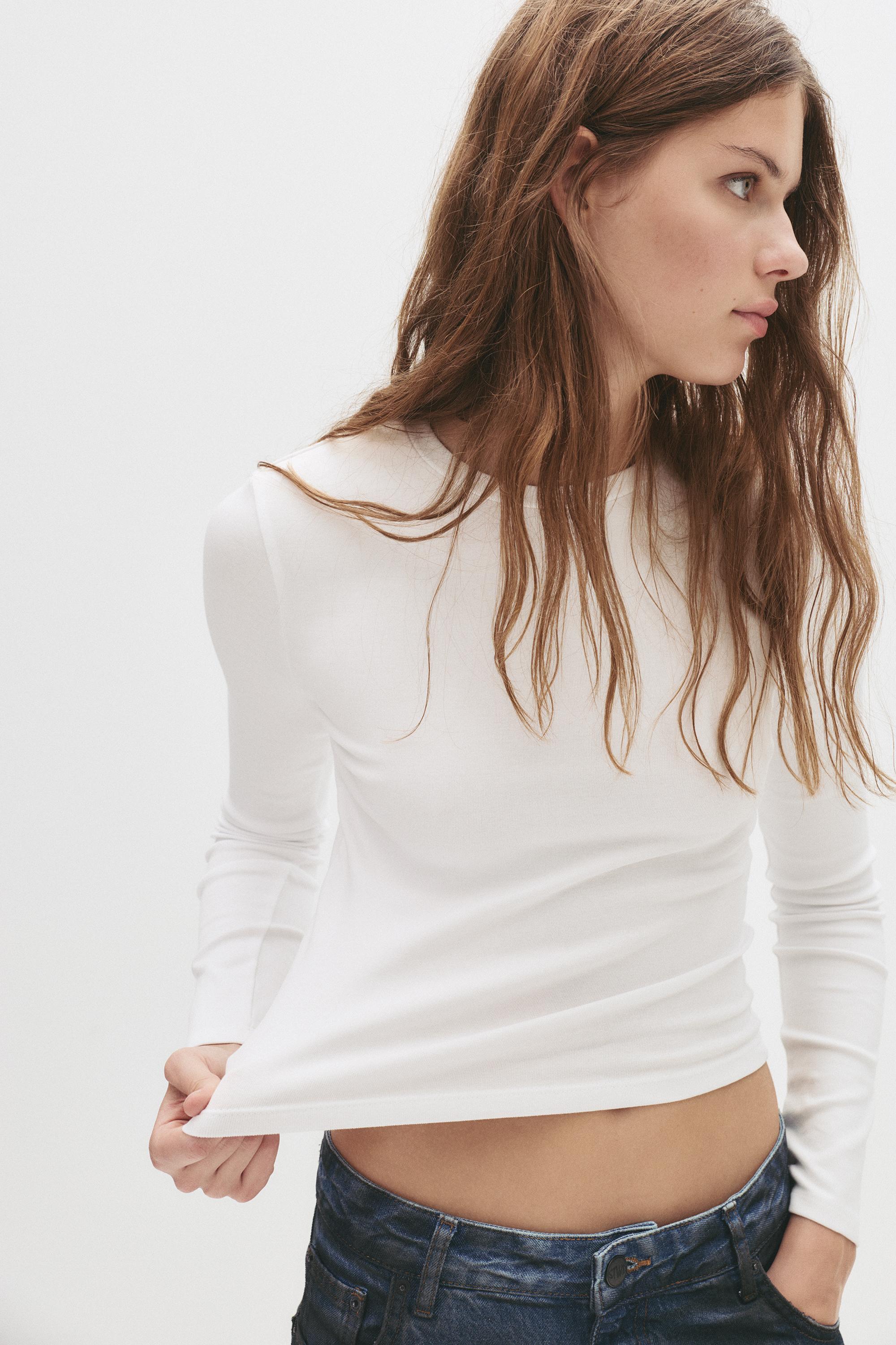 Vücuda oturan uzun kollu t-shirt - Görsel 81