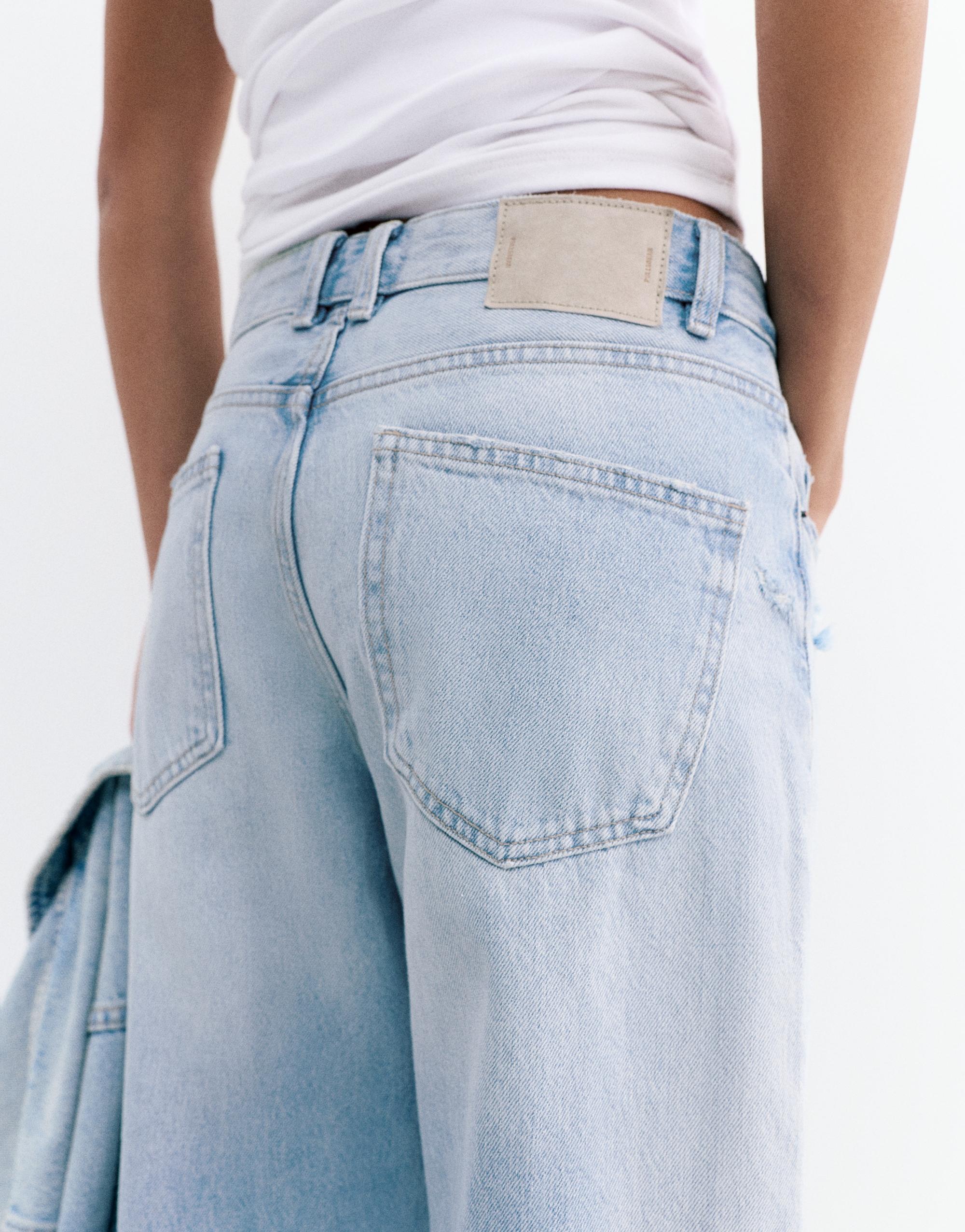 Ripped boyfriend jeans — Pale blue