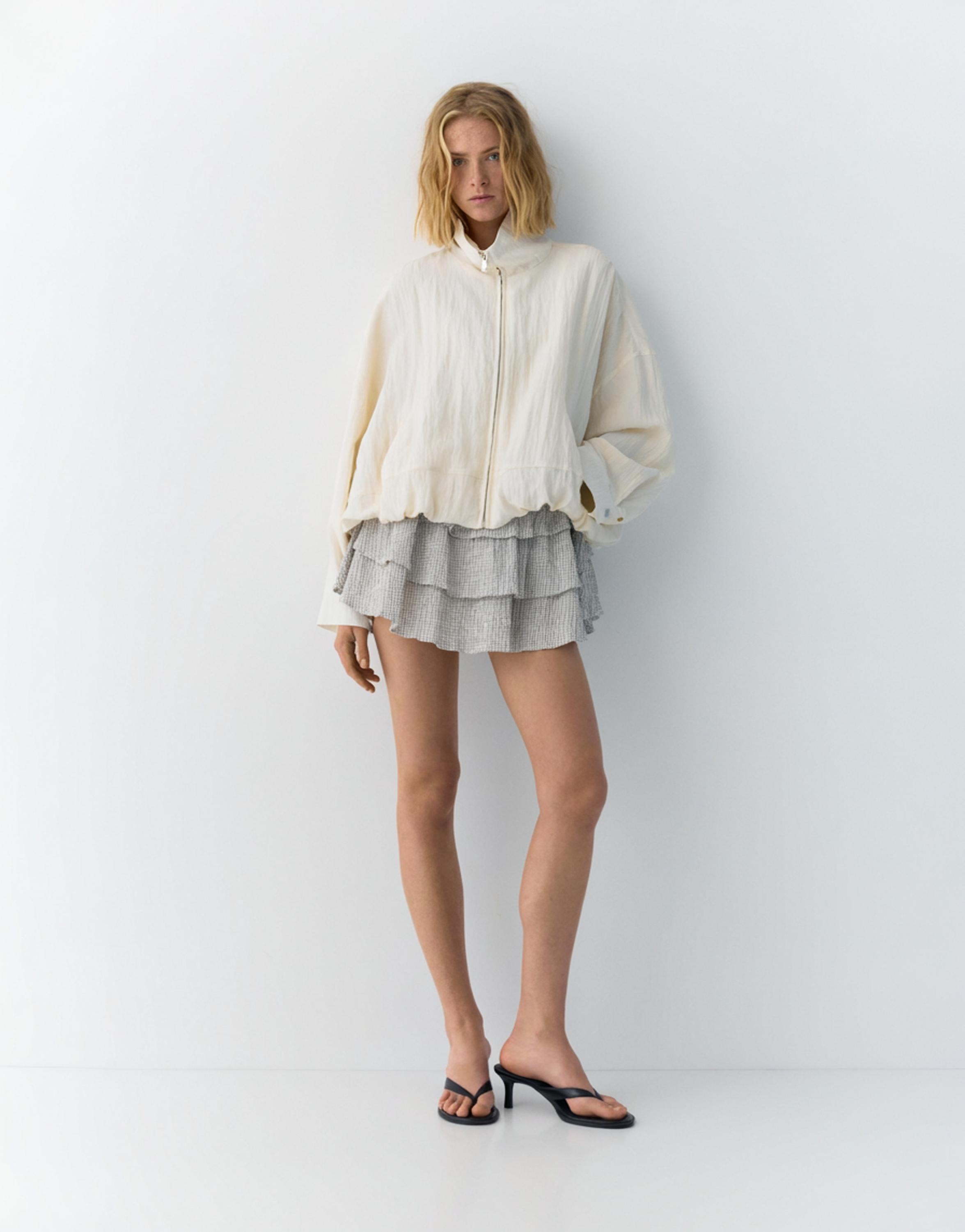 Dik yaka balon ceket