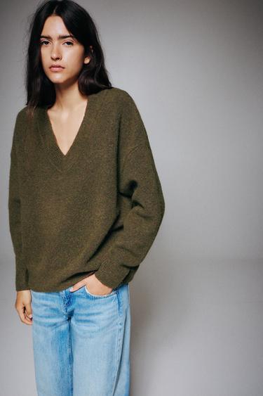 Boxy V-neck jumper — Hunting green 1