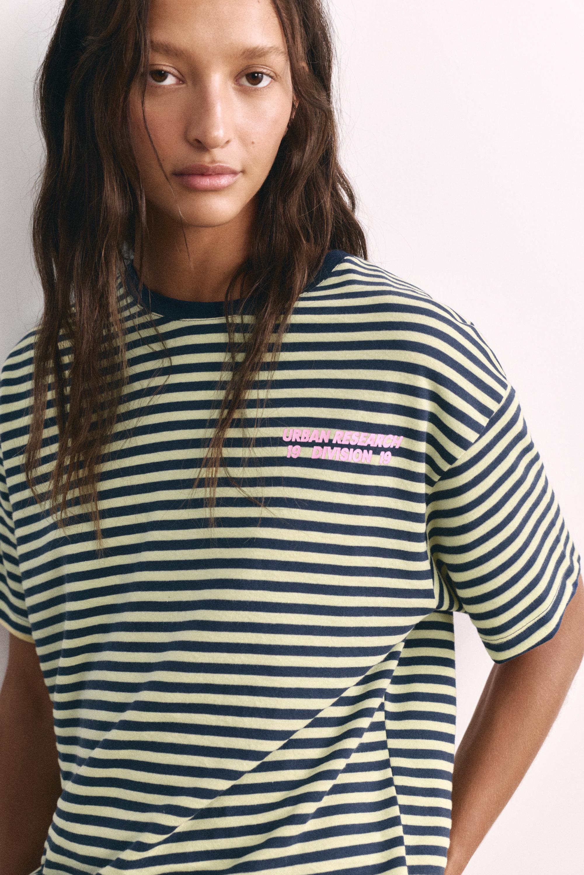 Striped T-shirt with text — Dark navy