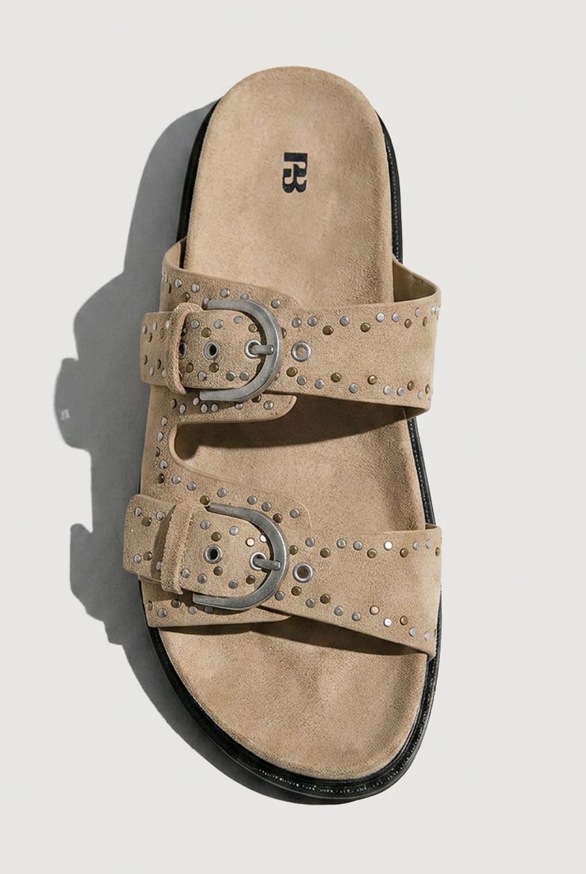 Flat buckle sandals with studs — Sand