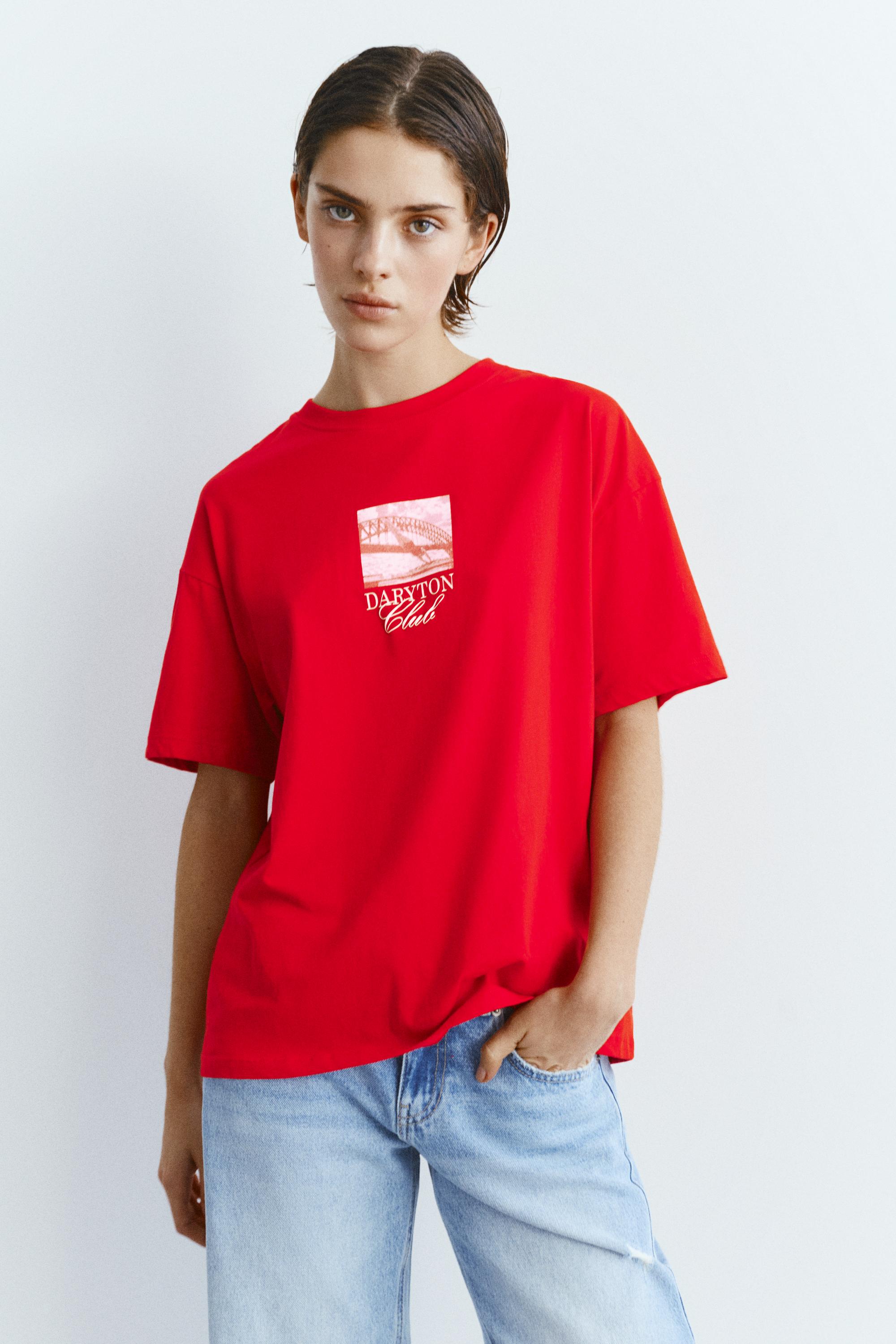 Red tişört with graphic and slogan - Görsel 8