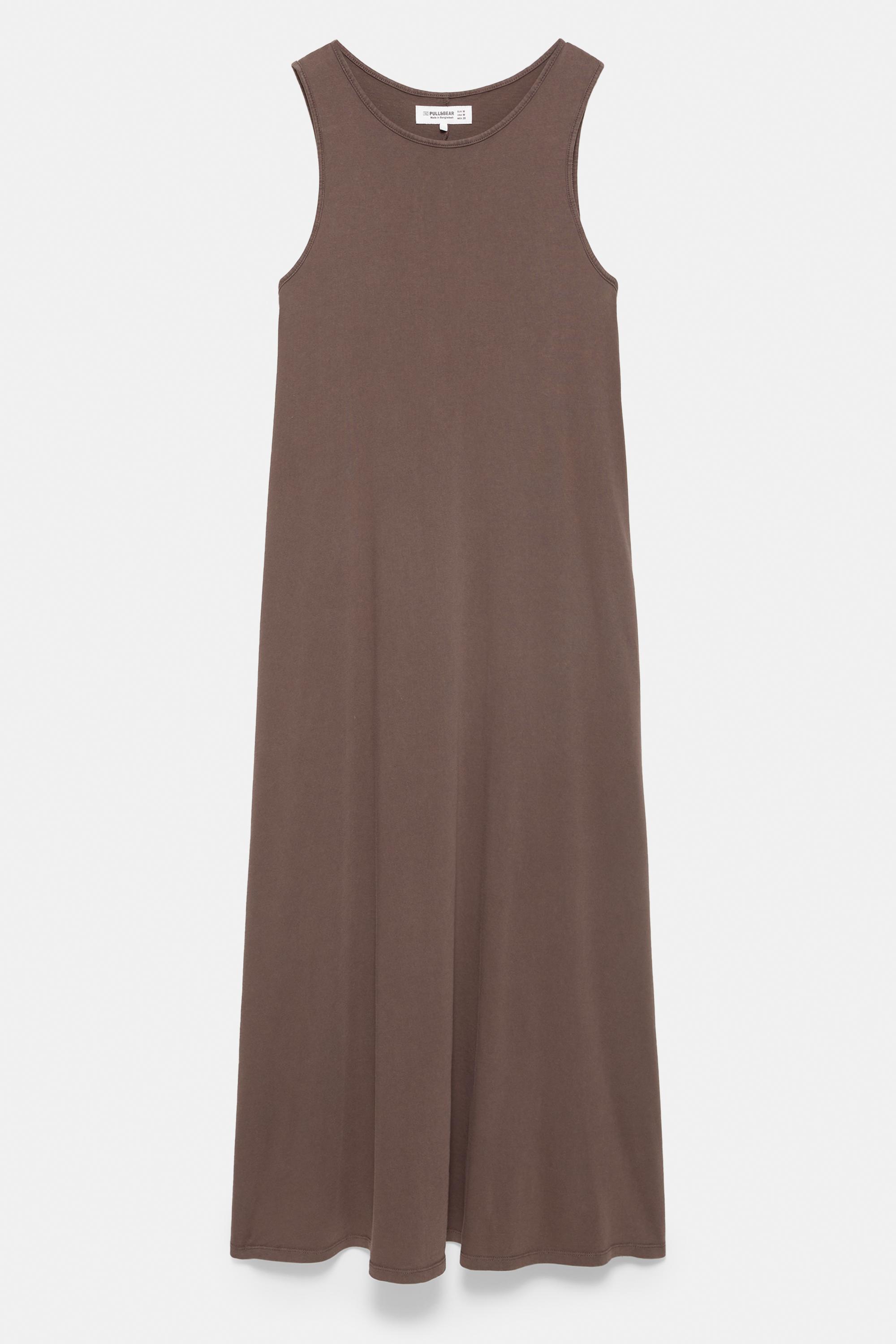 Long sleeveless dress — Brown