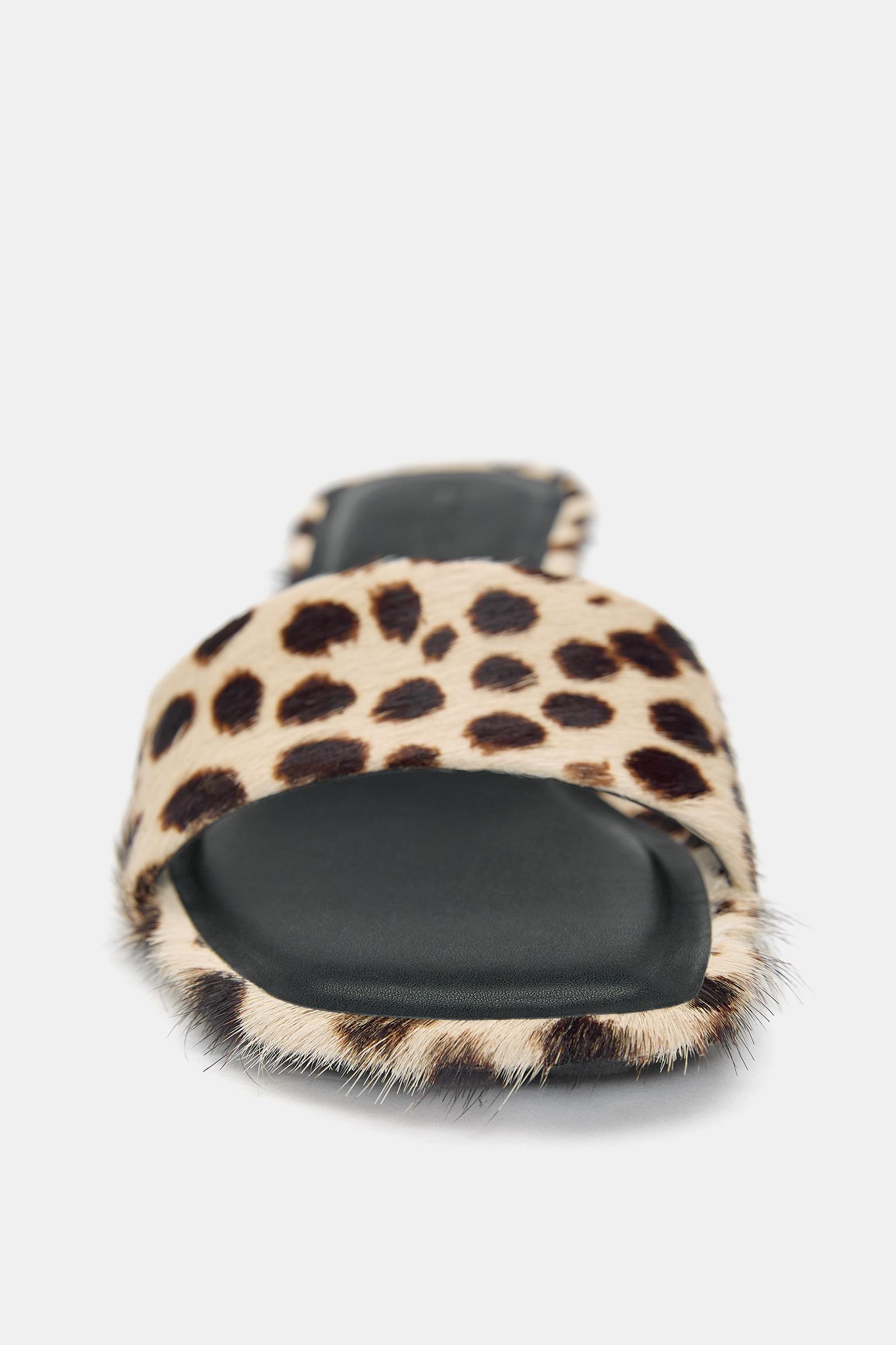 Leopar desenli topuklu deri sandalet - Görsel 2