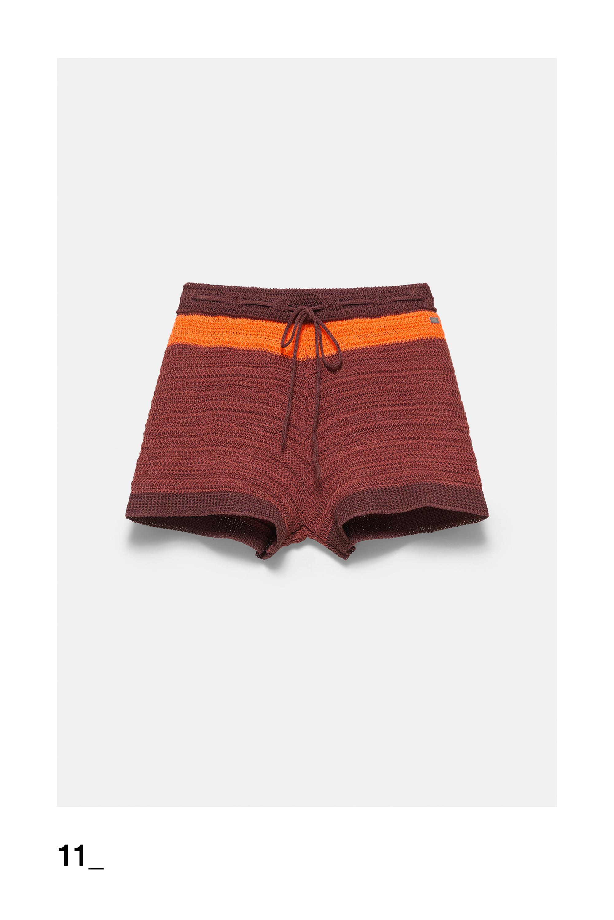 Crochet knit shorts — Brown