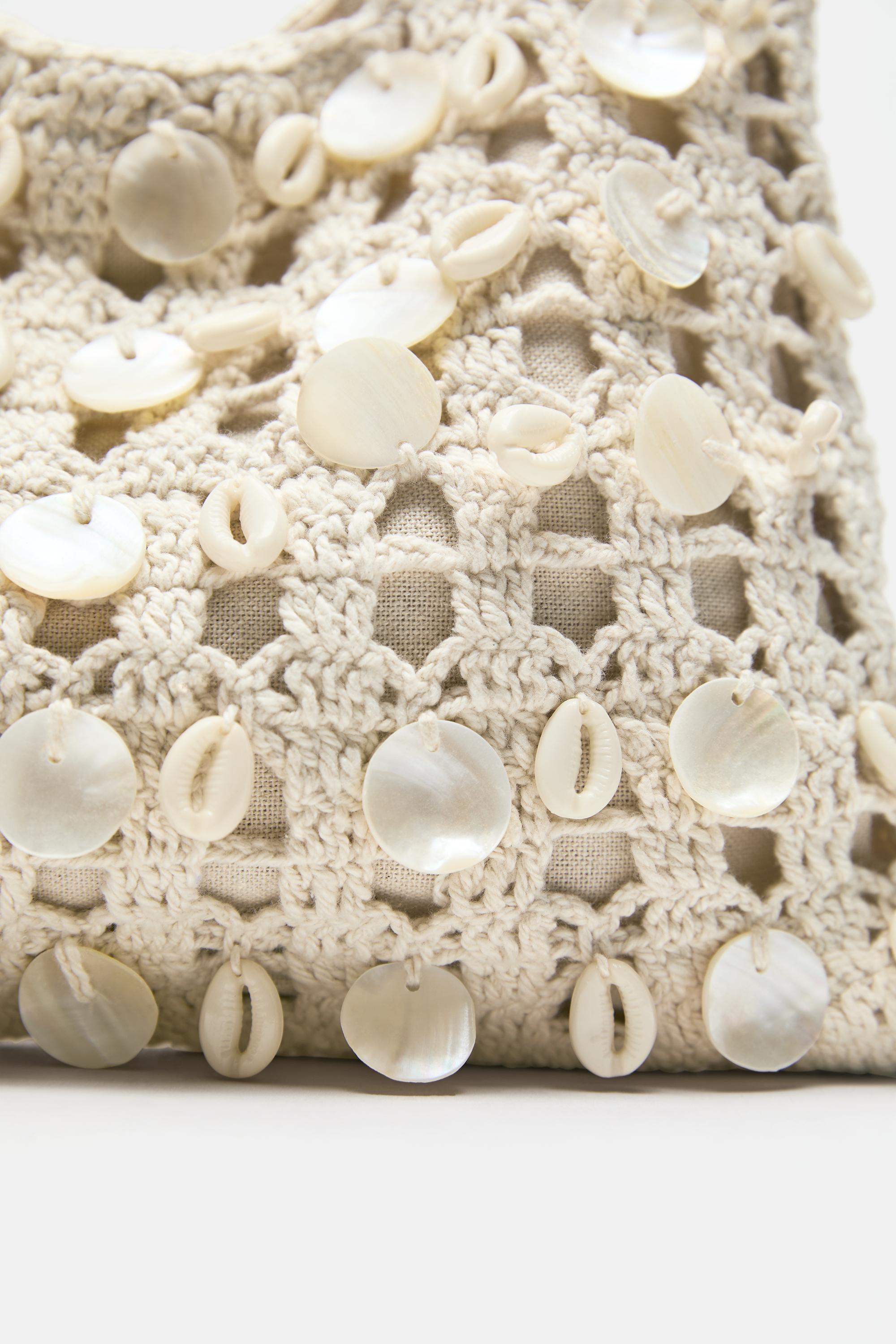 Beaded shoulder bag — Ecru