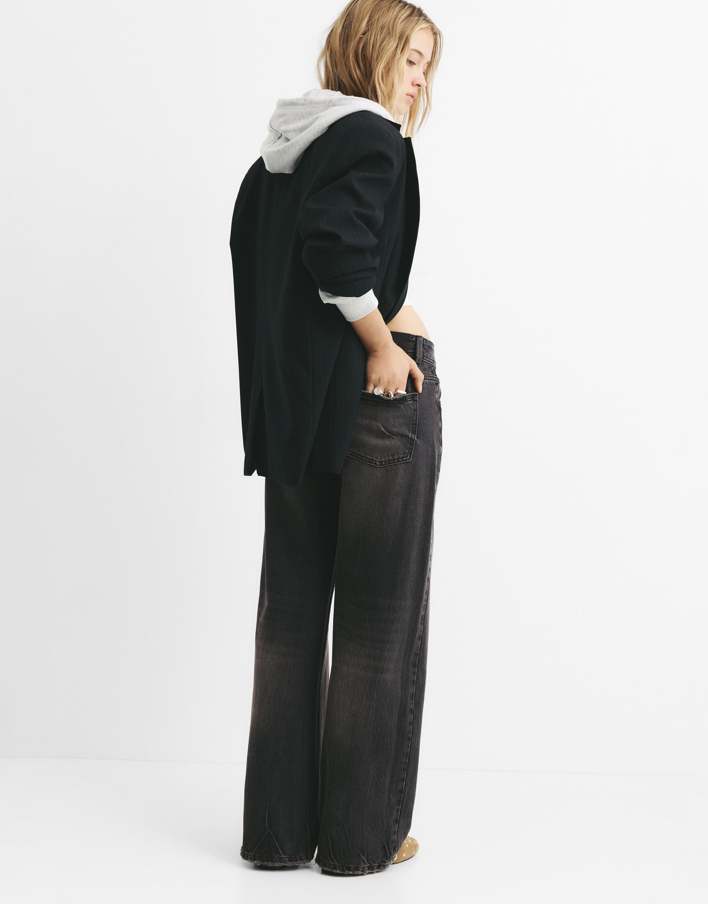Low-rise straight-leg jeans — Black