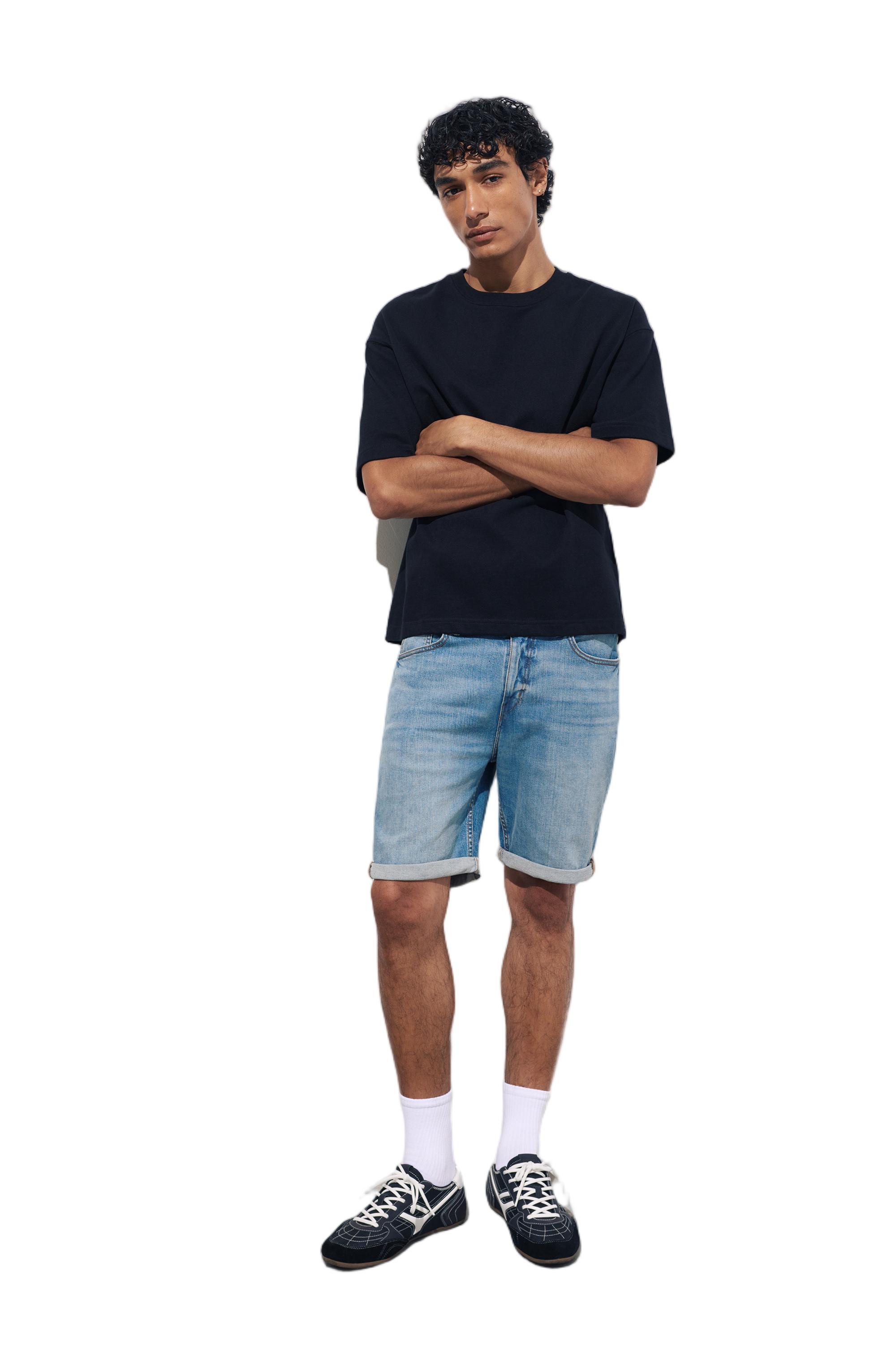 Basic slim-fit denim Bermuda shorts — Medium blue