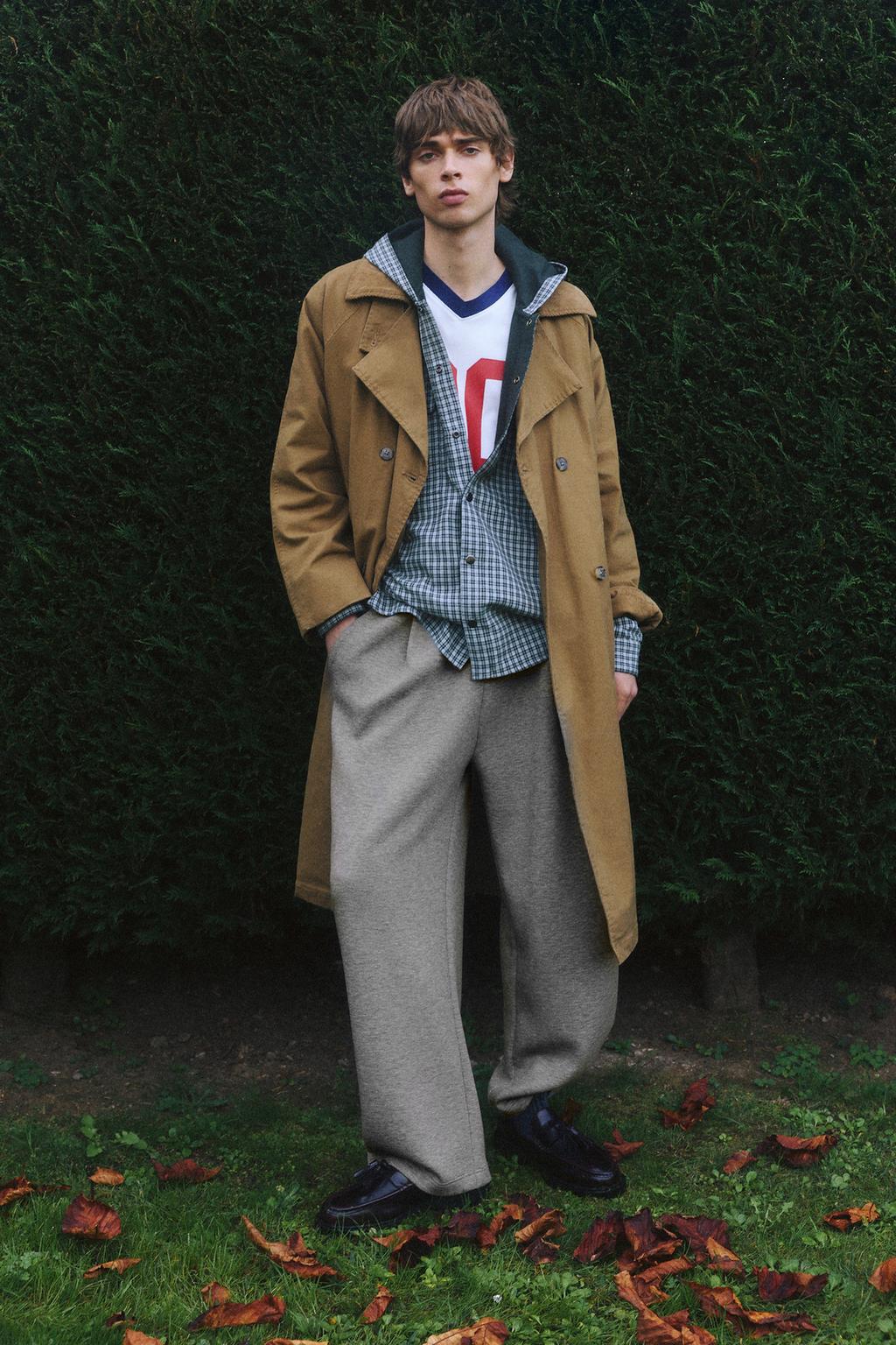 Balloon fit tracksuit trousers with darts pull&bear