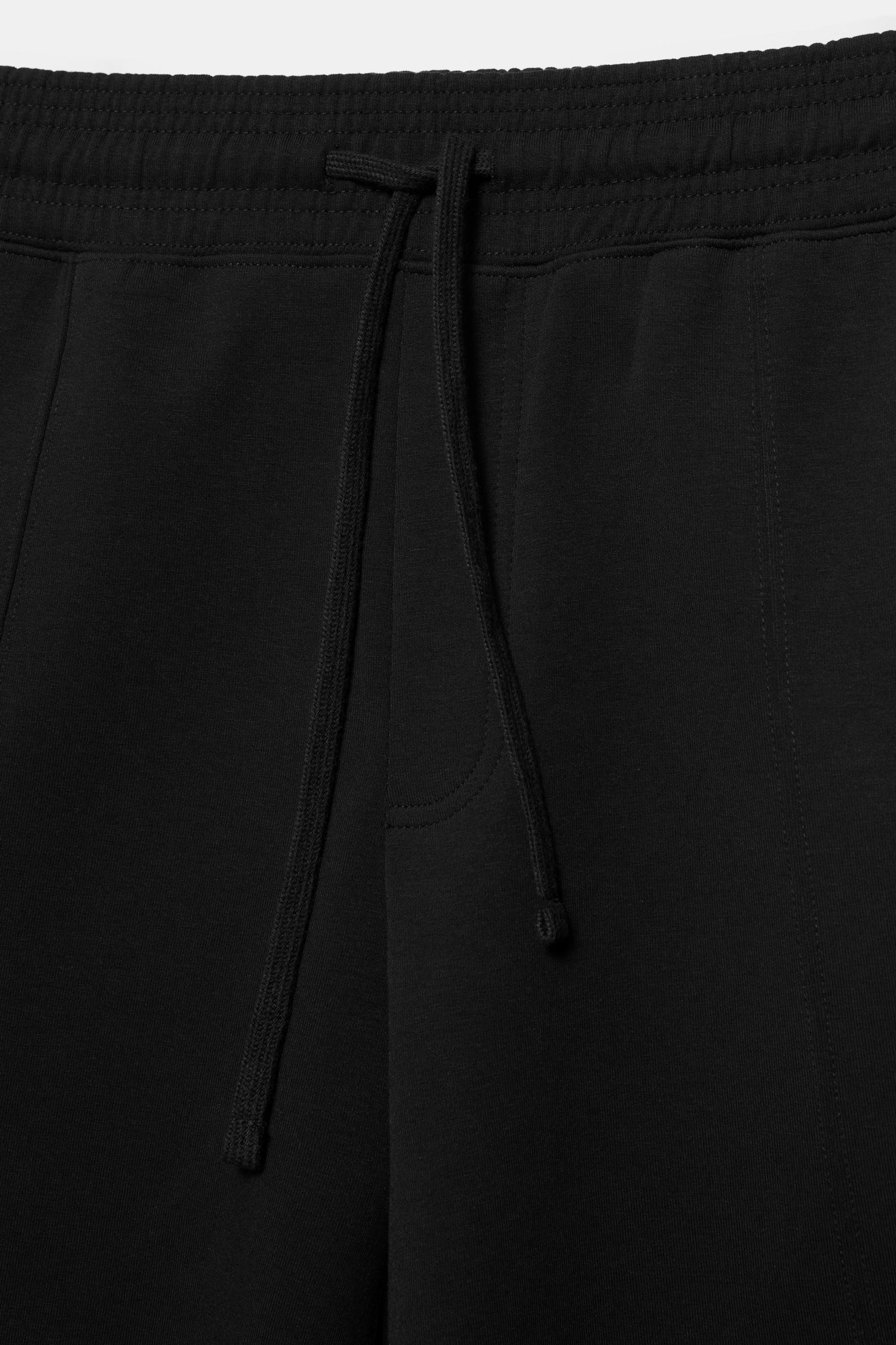 Interlock jogger Bermuda shorts — Black