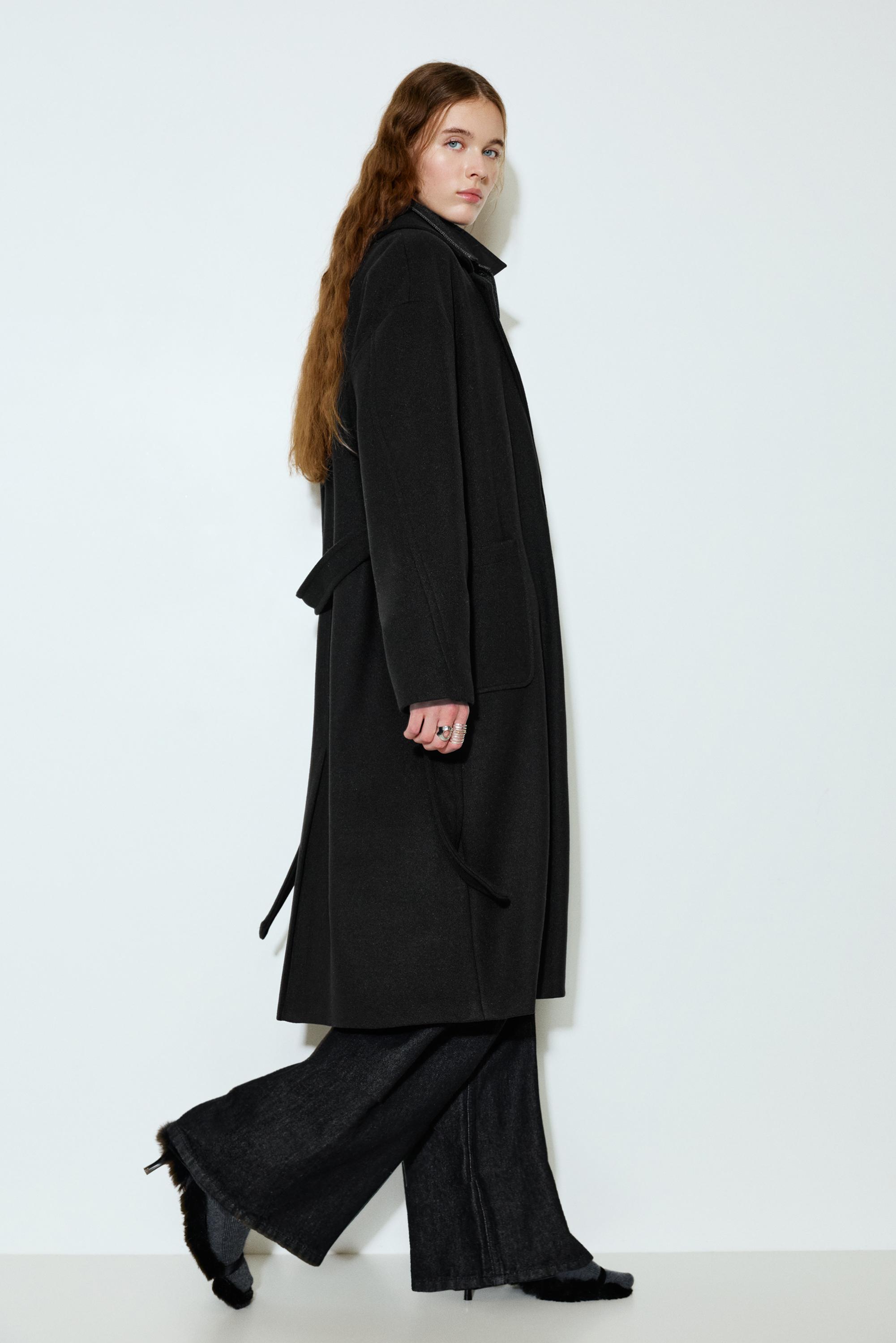 Long felt coat with belt — Black