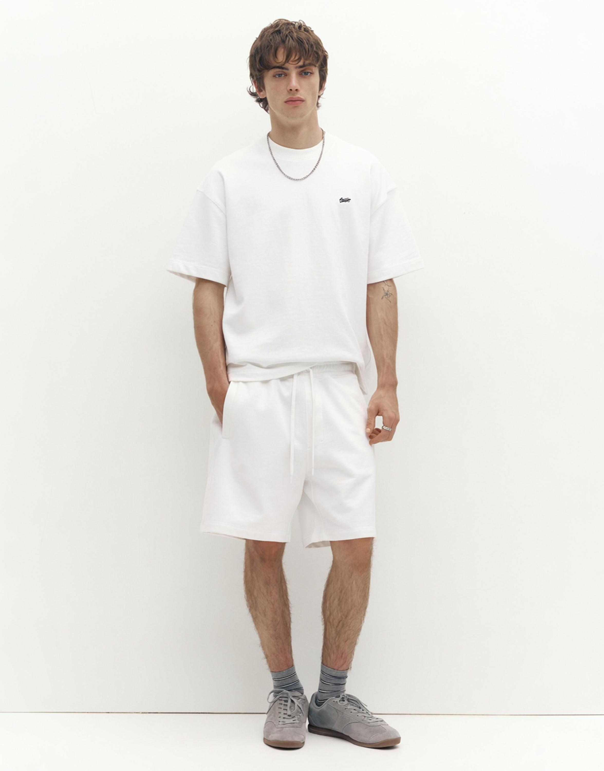 Logolu jogger bermuda şort - Görsel 9