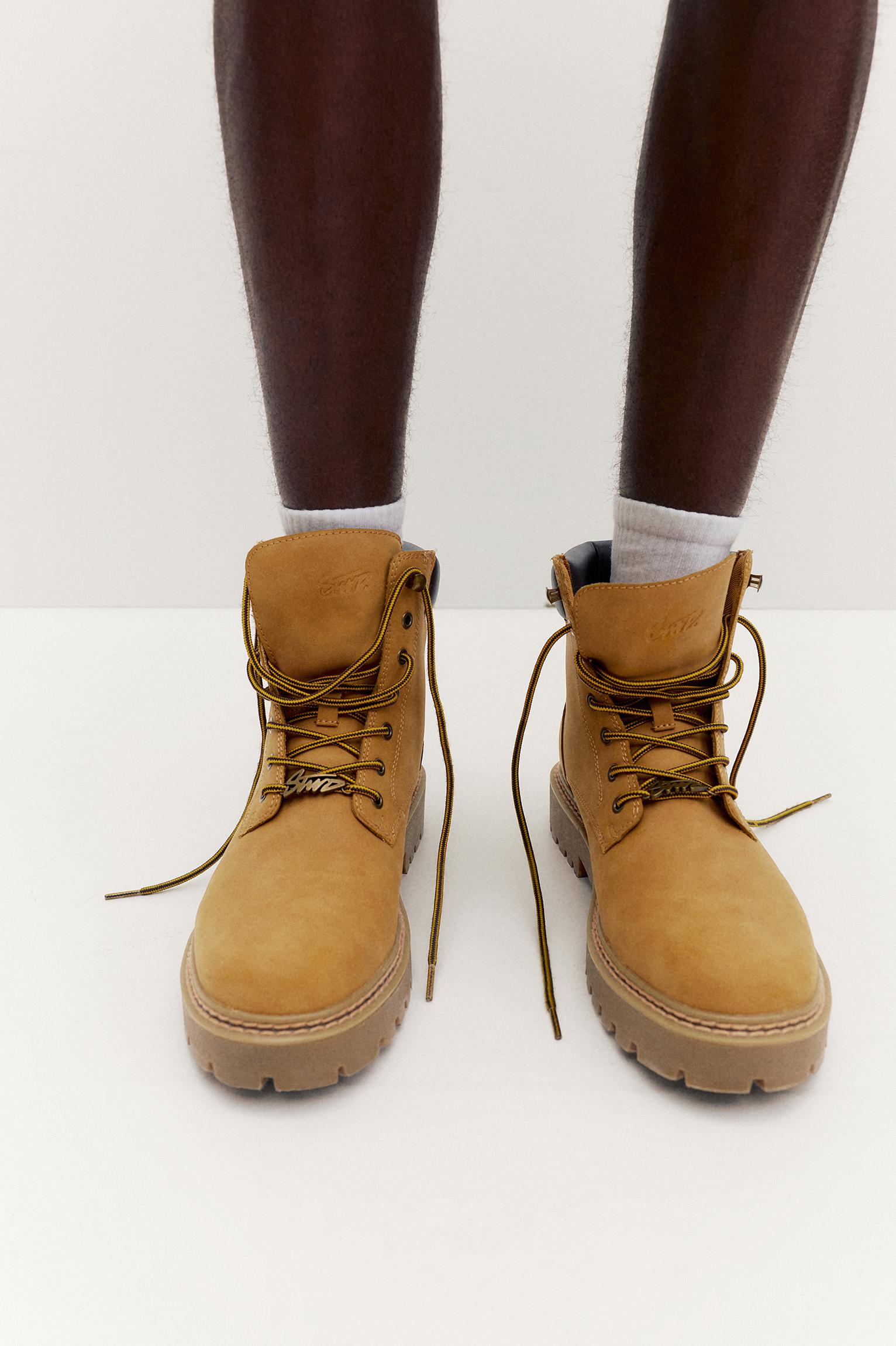 STWD lace-up boots — Mustard
