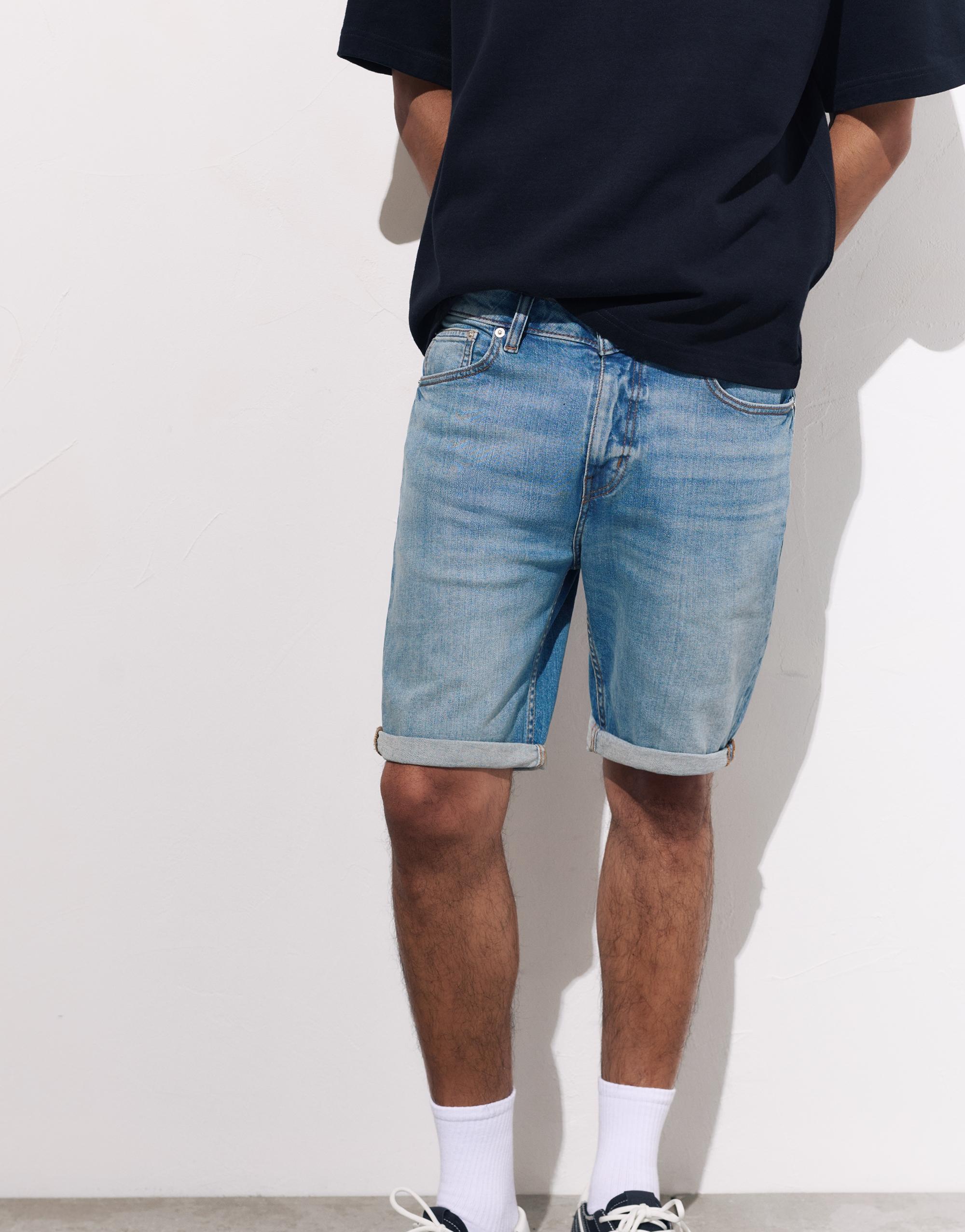 Basic slim-fit denim Bermuda shorts — Medium blue