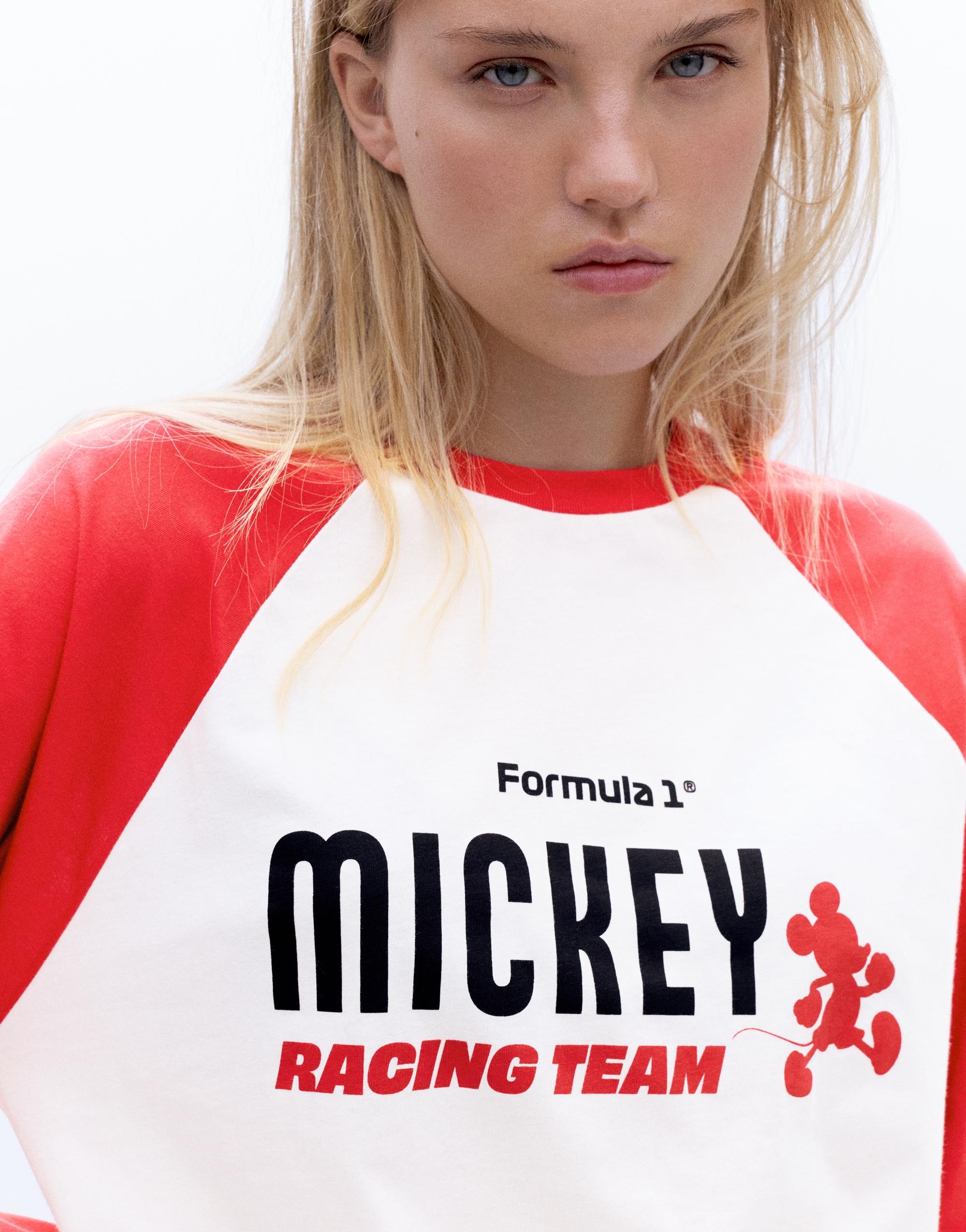 Pull&Bear Disney x F1 reglan kollu tişört görsel 7