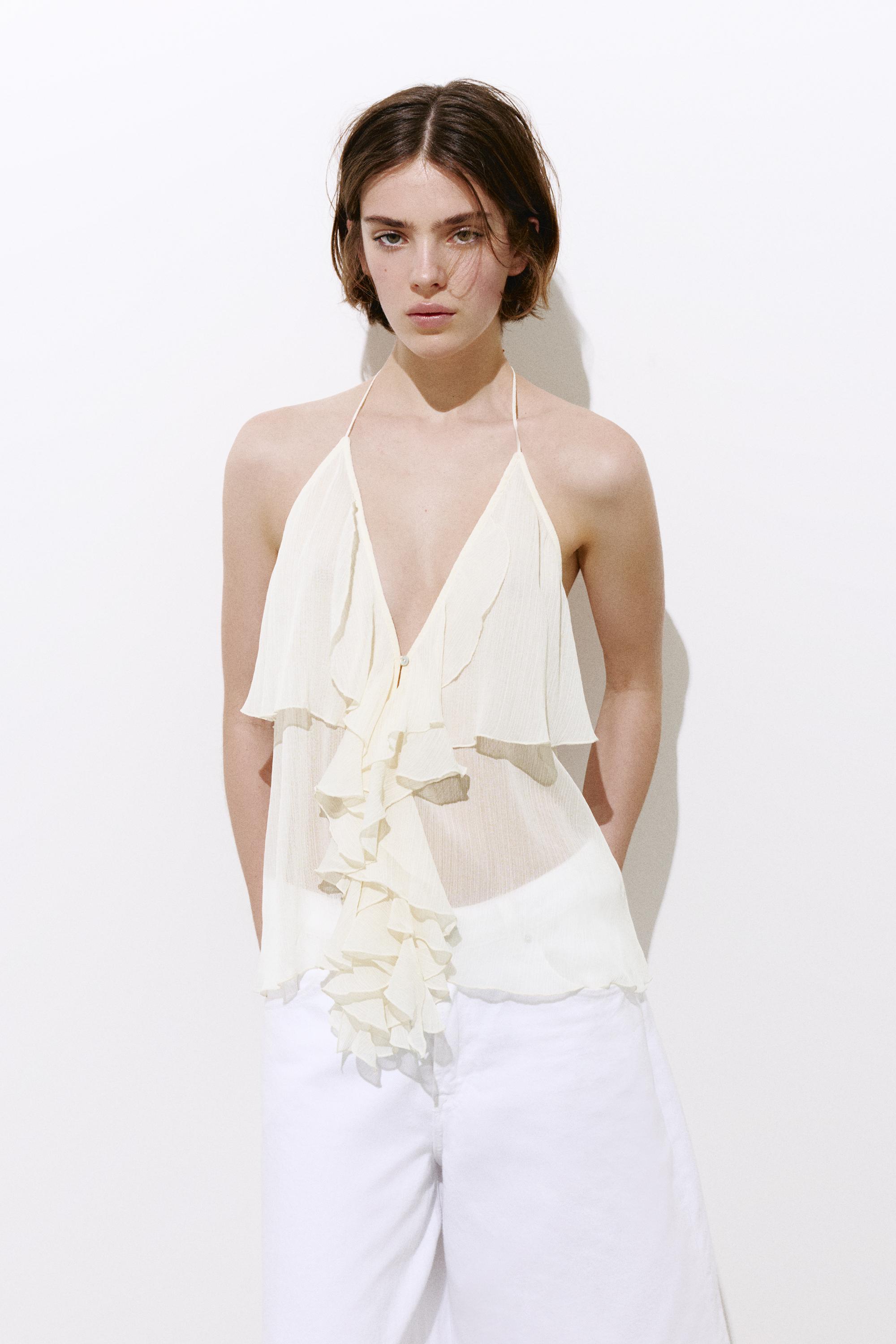 Halter top with ruffles — Sand