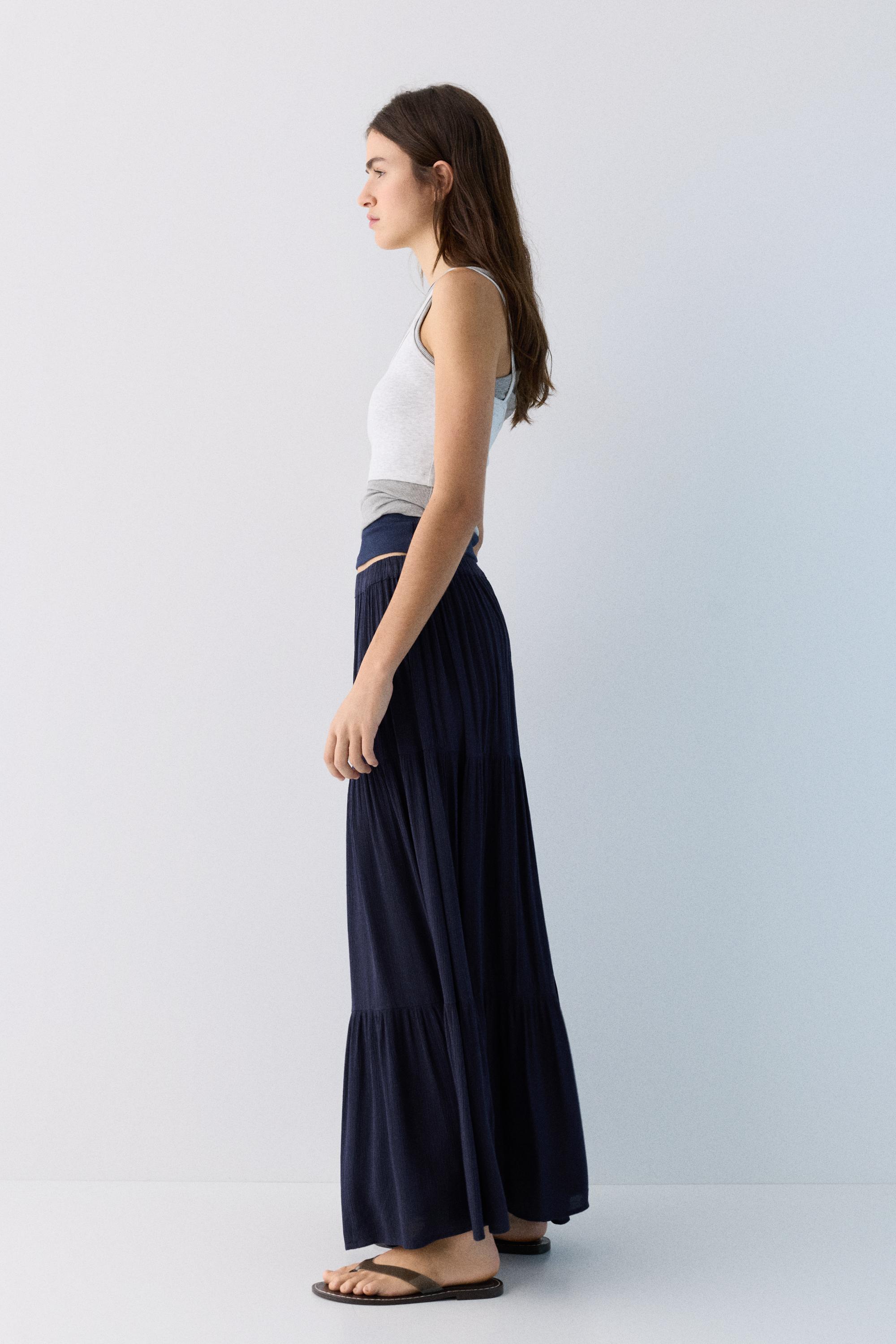 Flowy paneled midi skirt — Navy