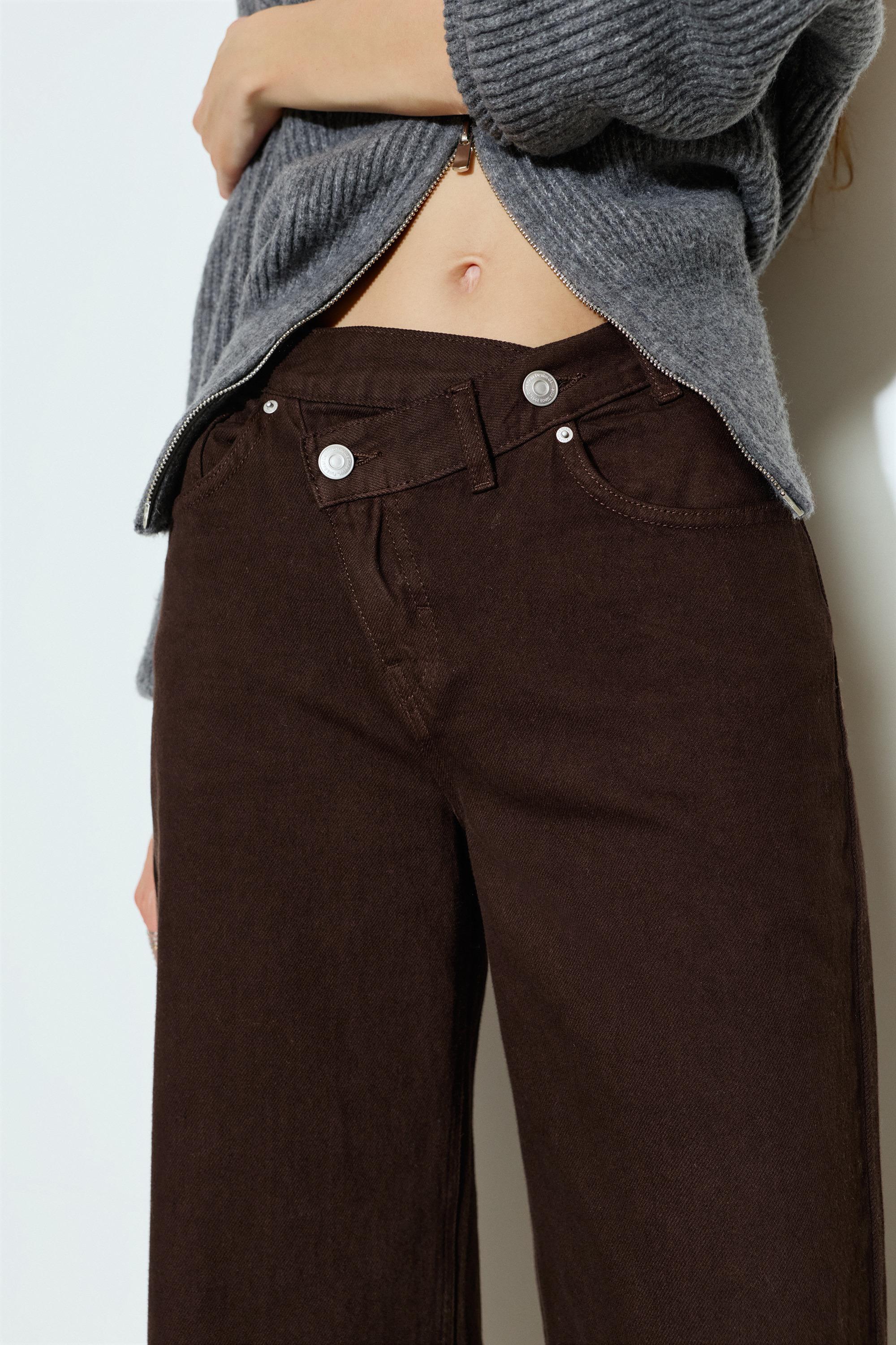 Wide leg jeans with crossover waistband — Brown
