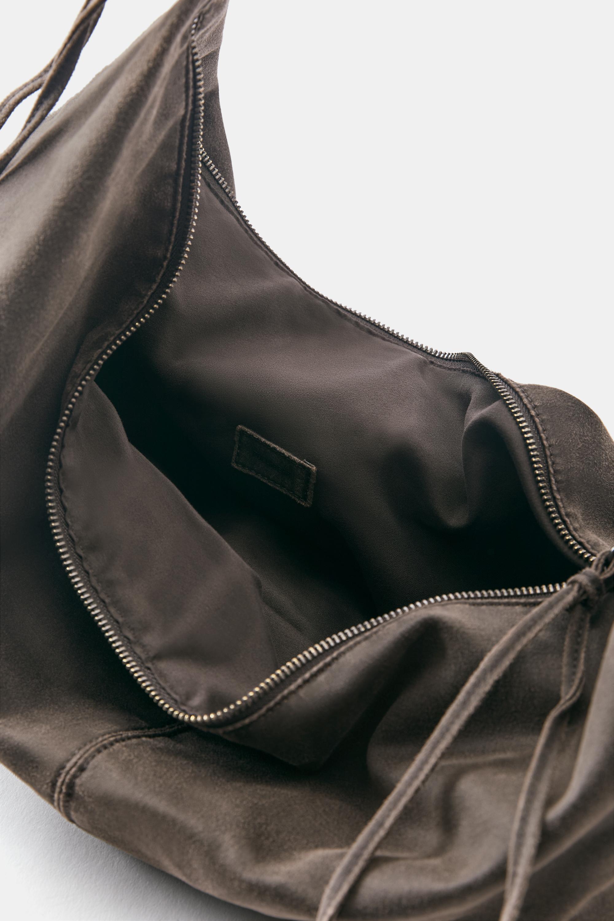 Crossbody bag with straps — Brown