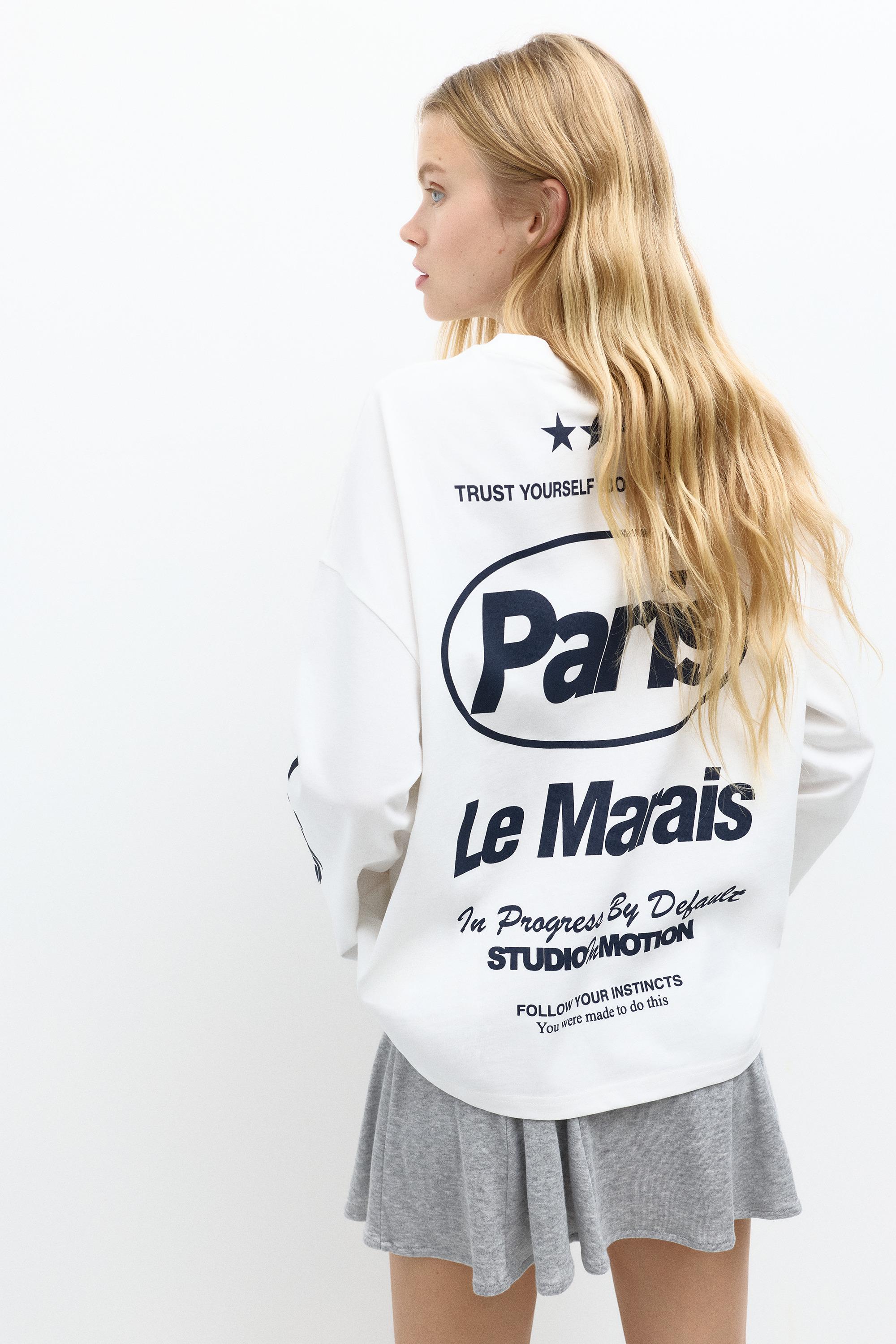 Uzun kollu grafik baskılı tişört