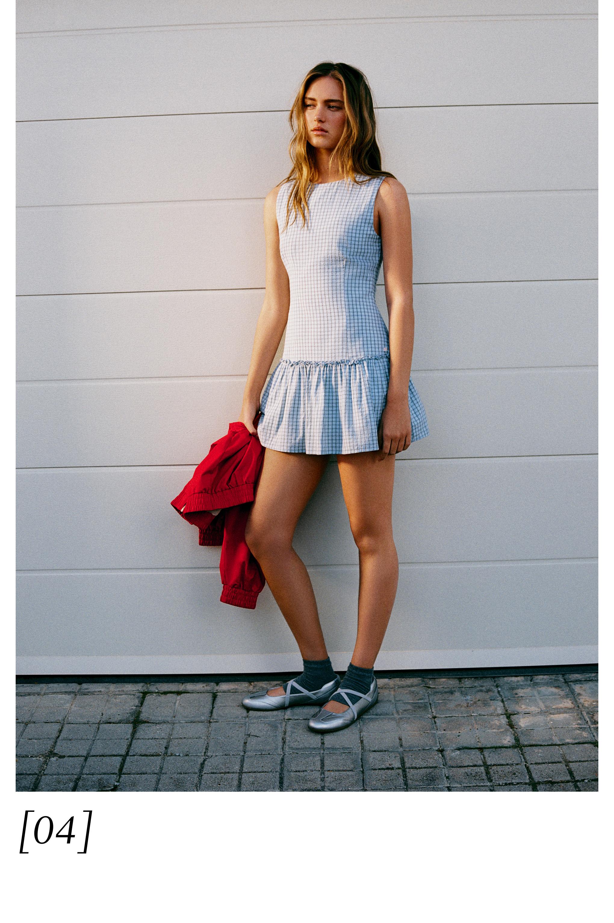 Short check dress with voluminous hem — Sky blue