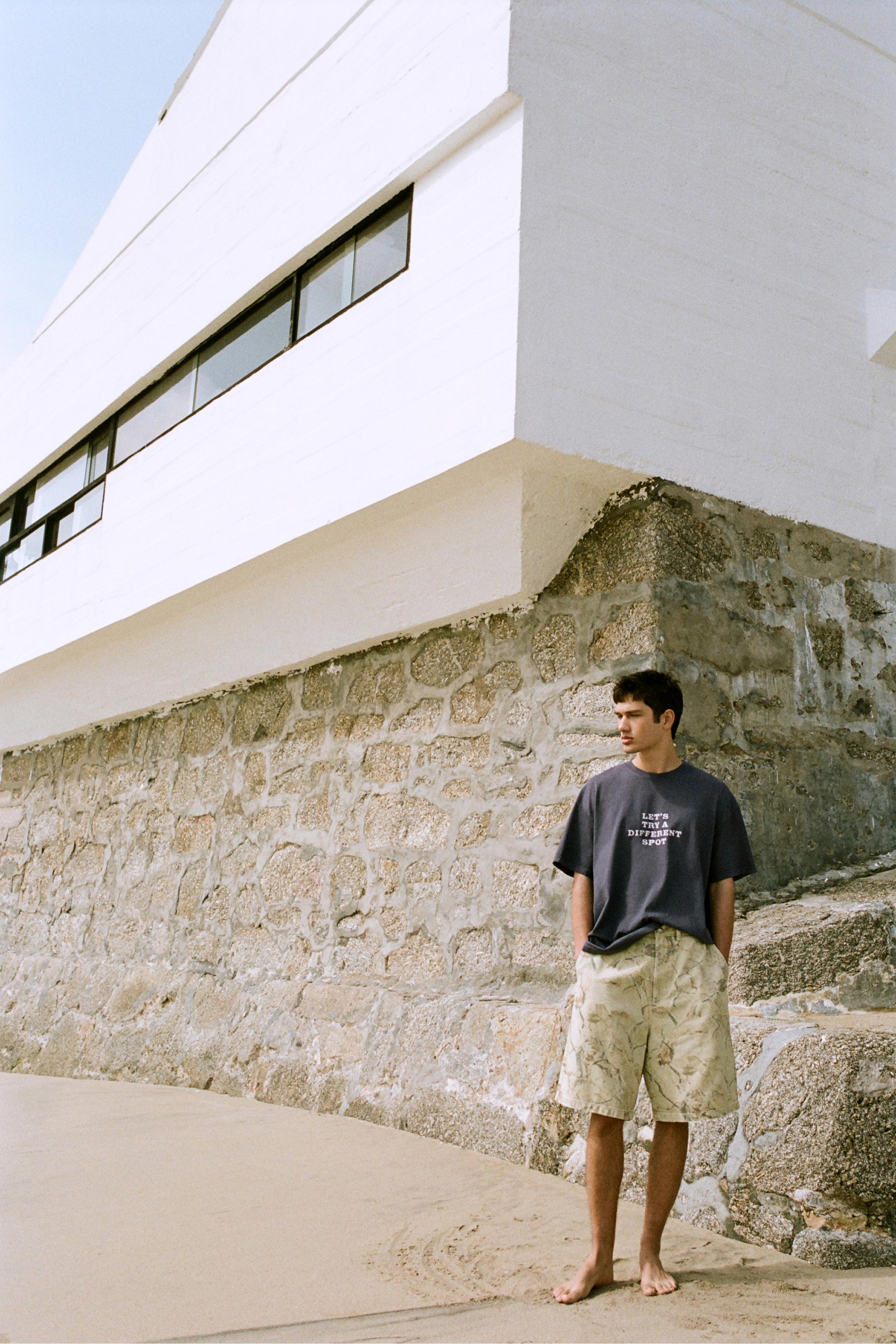 Printed Bermuda shorts — Sand