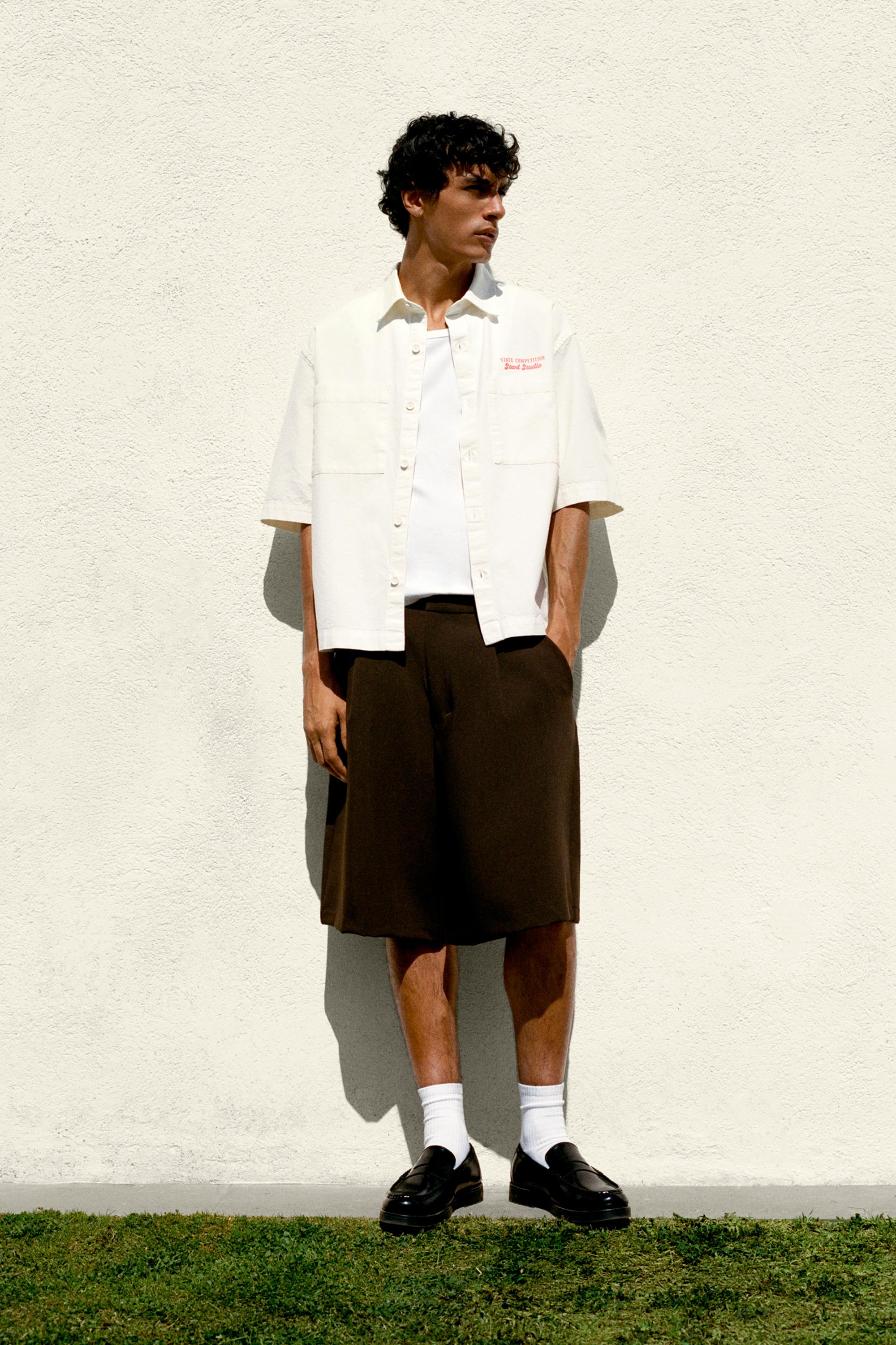 Smart Bermuda shorts with pleats — Chocolate
