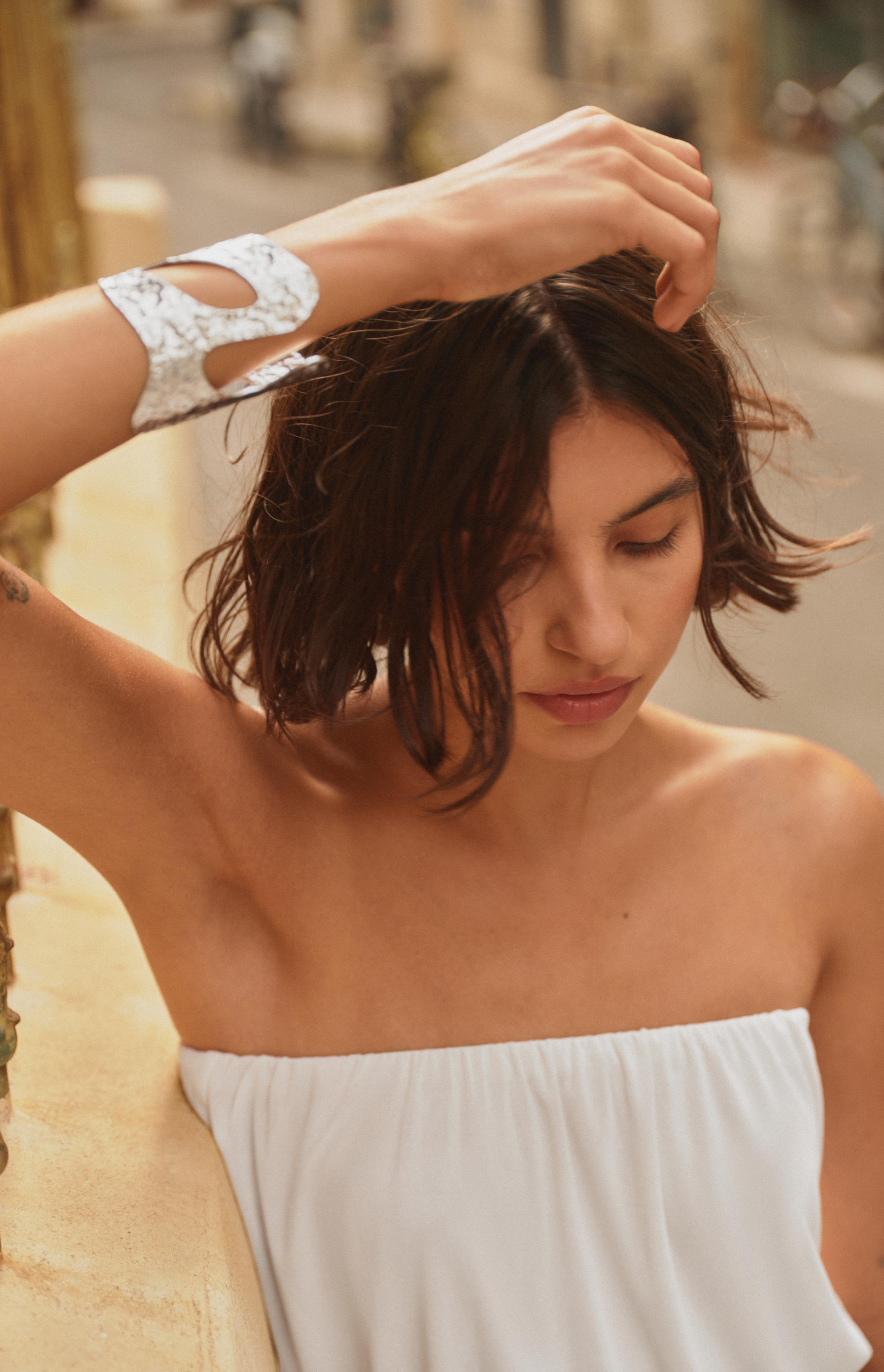 Curved textured cuff — Silver