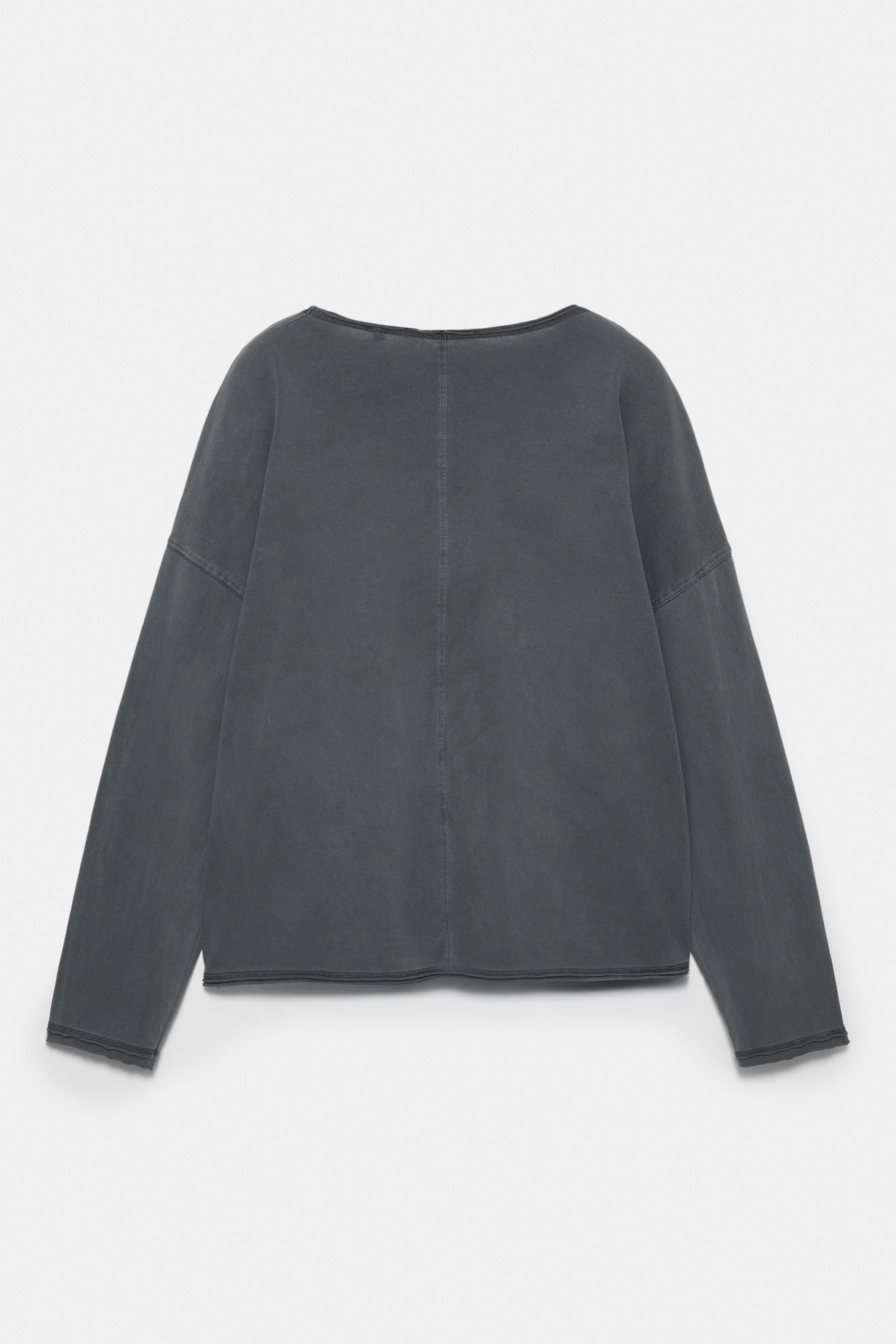 Uzun kollu oversize t-shirt - Görsel 4